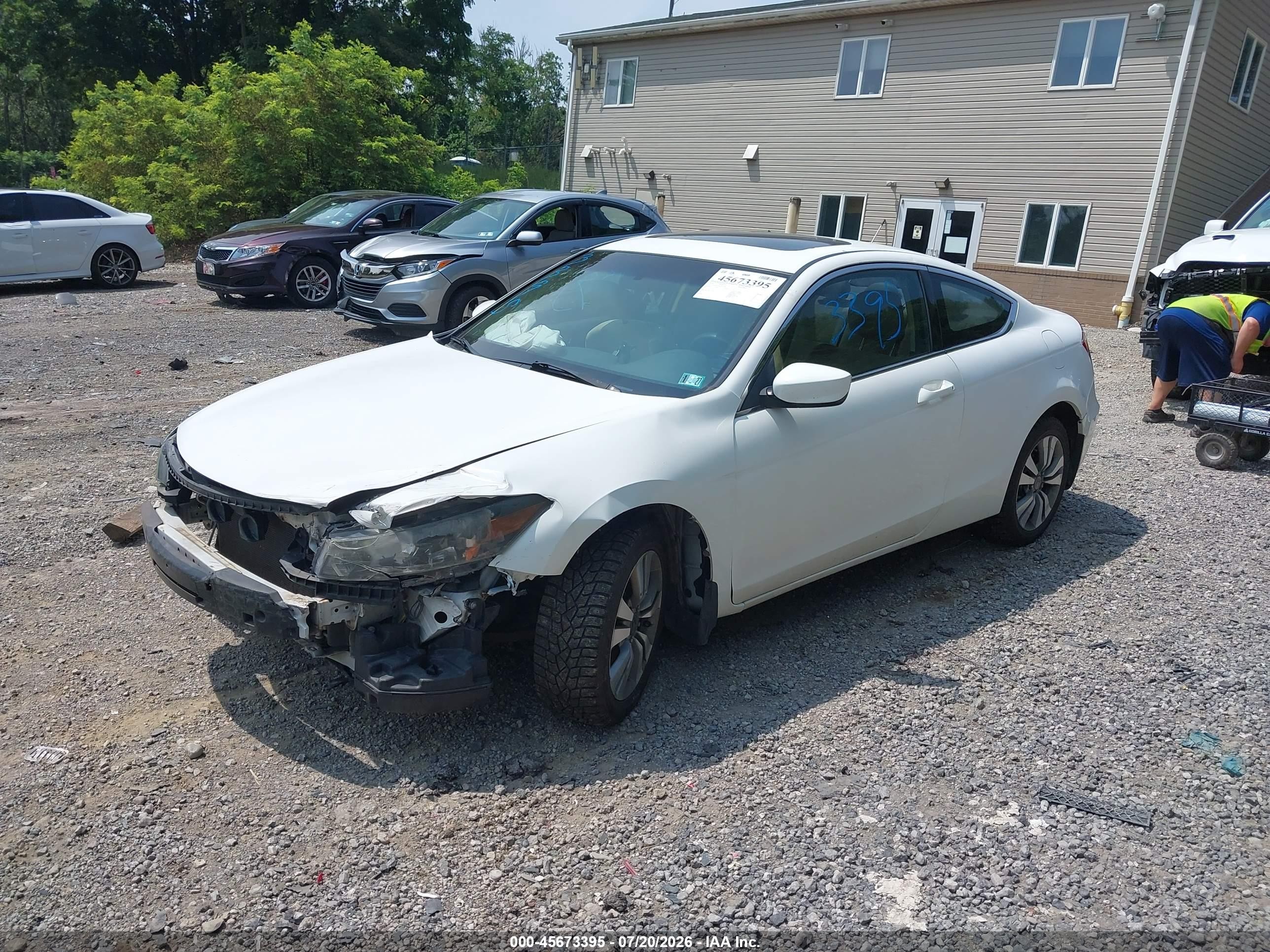 2010 Honda Accord 2.4 Ex Белый vin: 1HGCS1B70AA017918