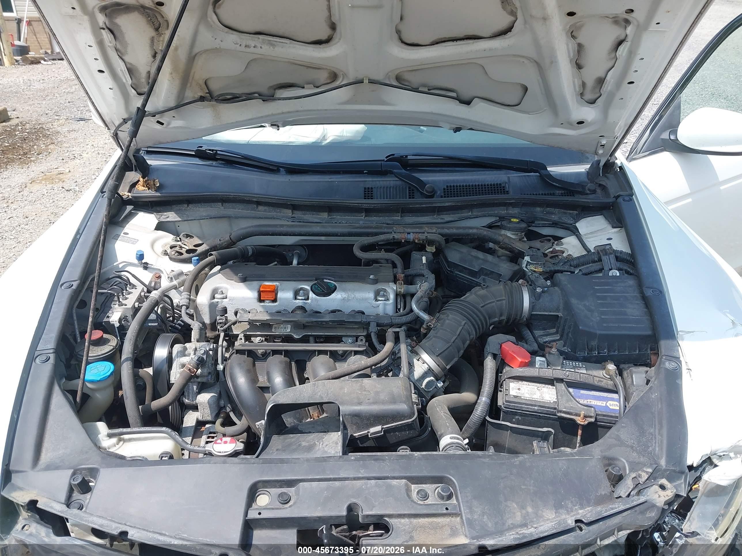 2010 Honda Accord 2.4 Ex Белый vin: 1HGCS1B70AA017918