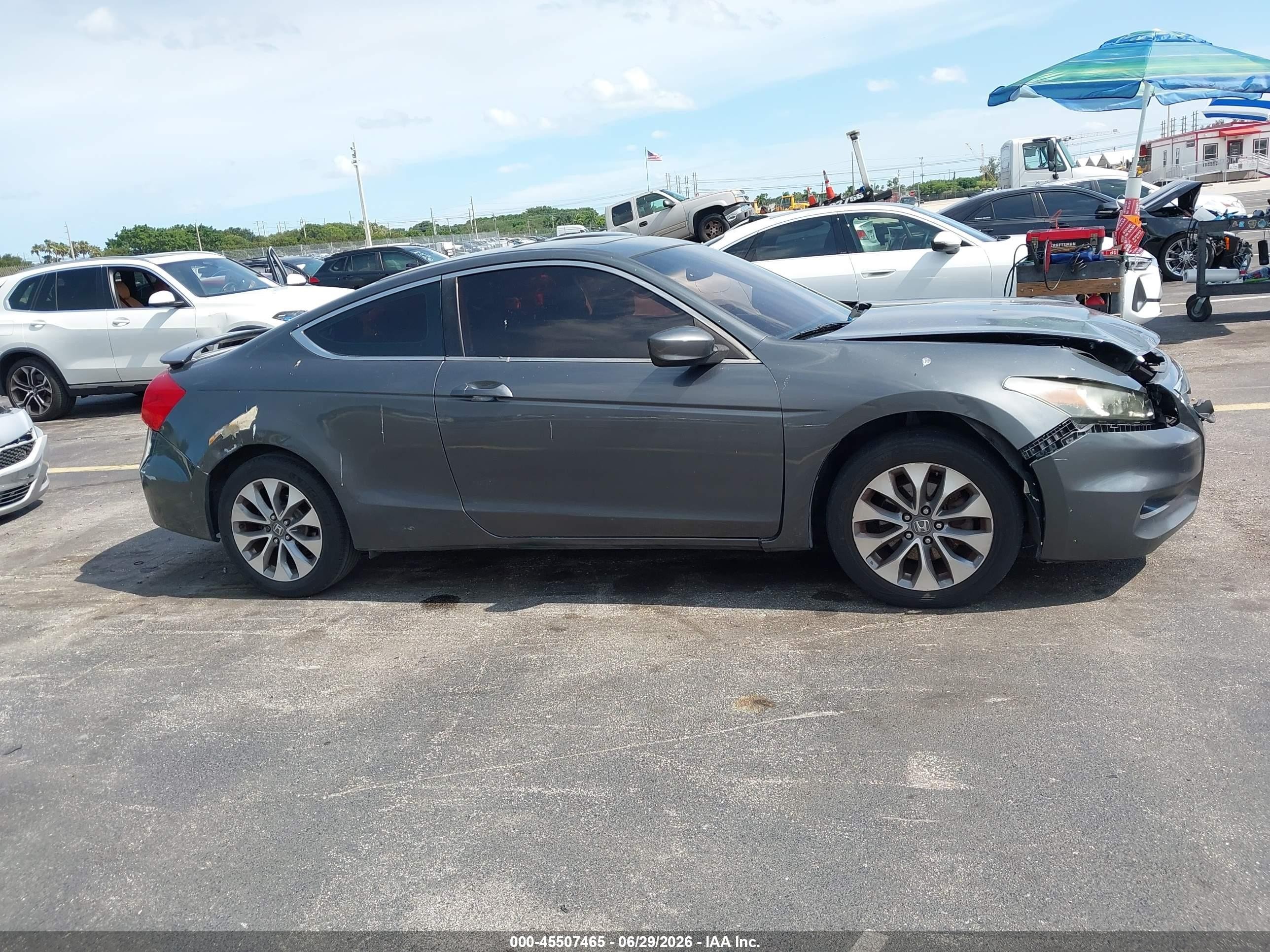 2011 Honda Accord 2.4 Ex Gray vin: 1HGCS1B70BA001493
