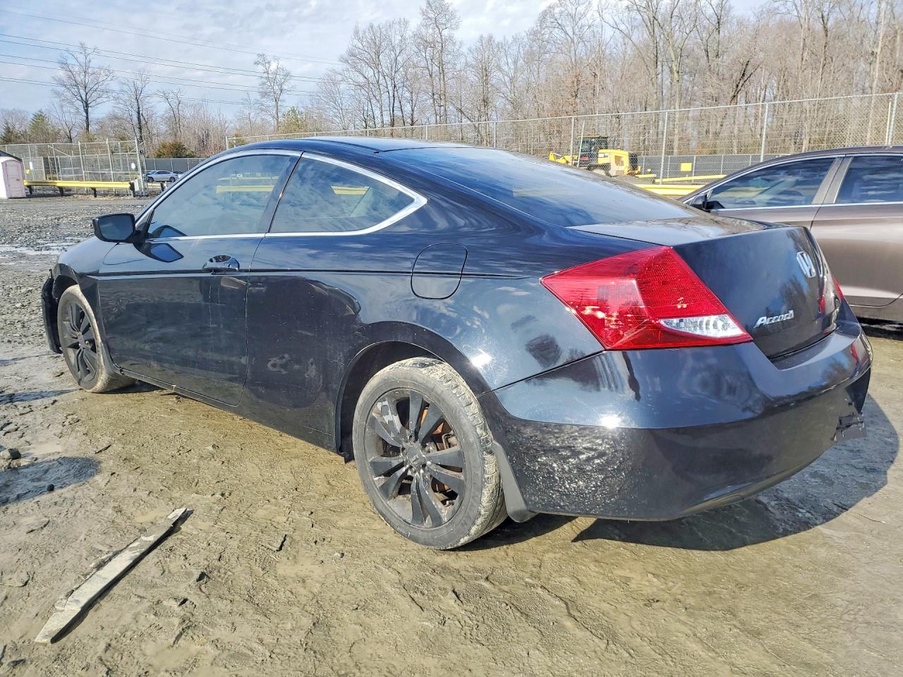 2011 Honda Accord Ex Black vin: 1HGCS1B70BA015488