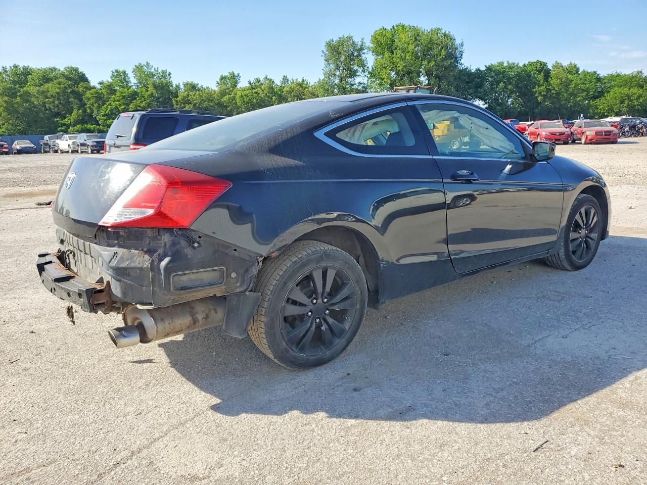 2011 Honda Accord Ex Черный vin: 1HGCS1B71BA016133