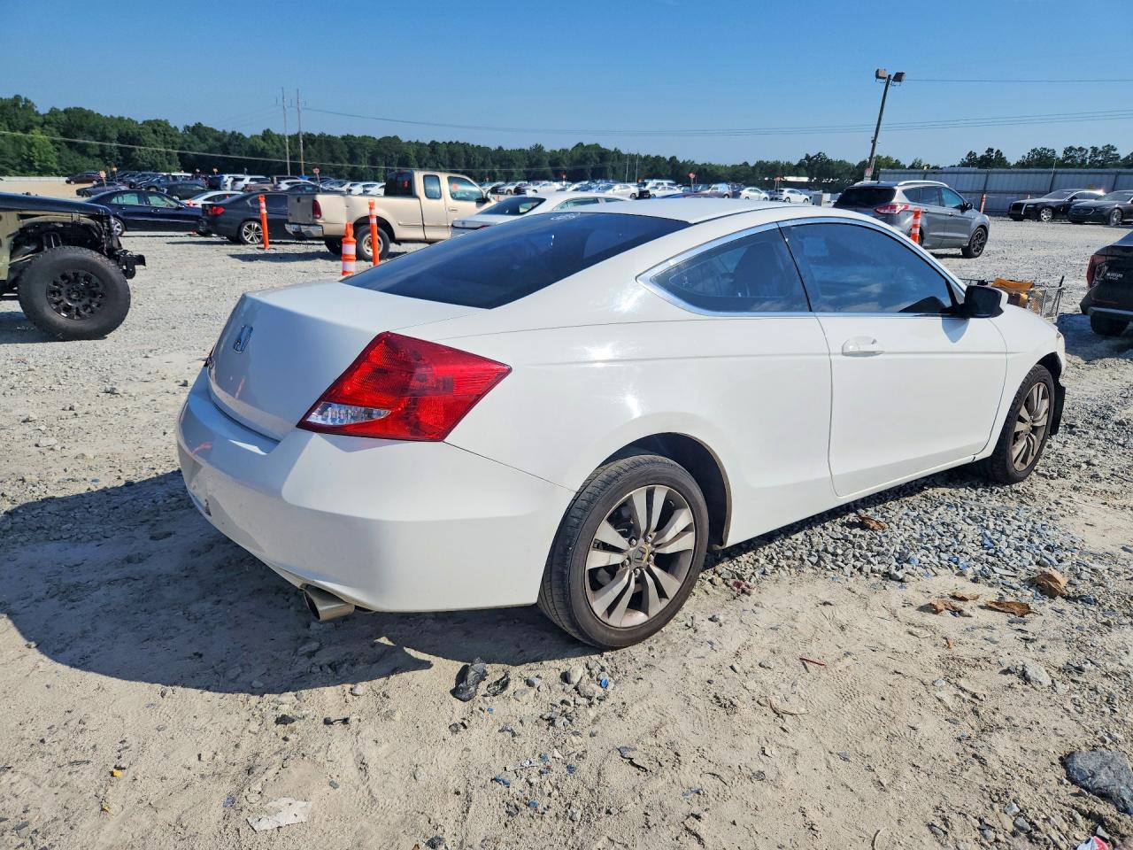 2012 Honda Accord Ex White vin: 1HGCS1B72CA022699