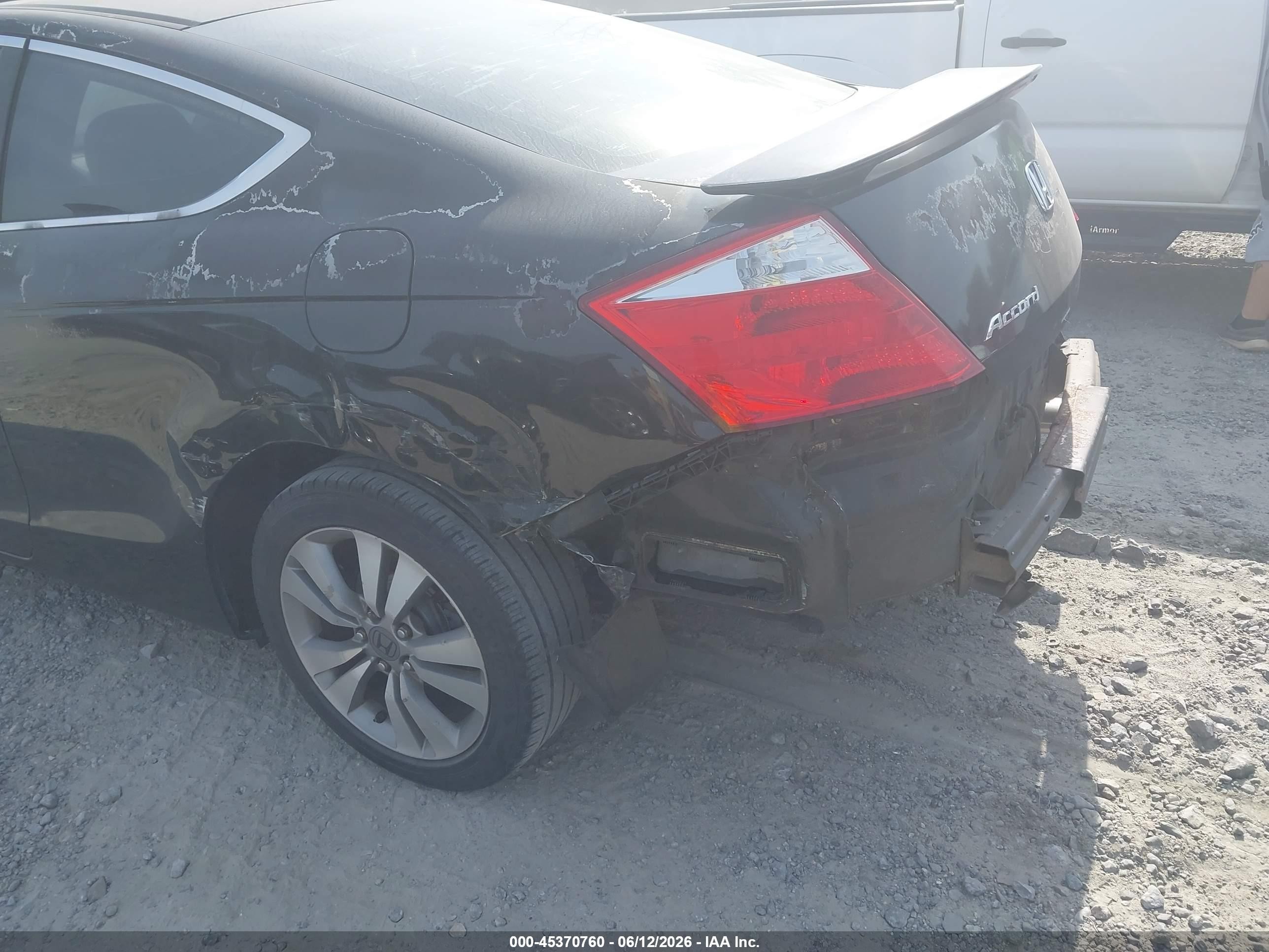2010 Honda Accord 2.4 Ex Black vin: 1HGCS1B73AA001776