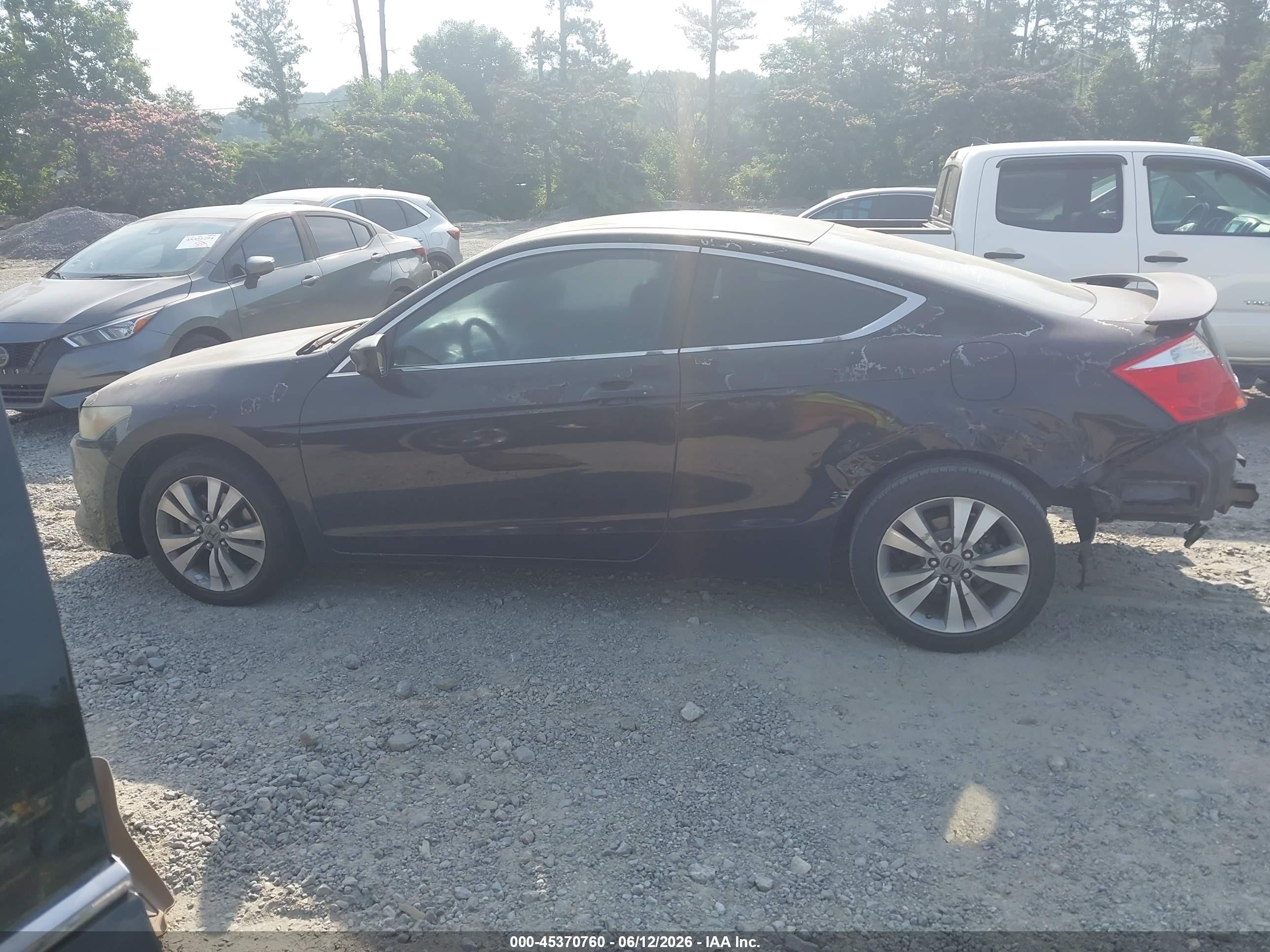 2010 Honda Accord 2.4 Ex Black vin: 1HGCS1B73AA001776