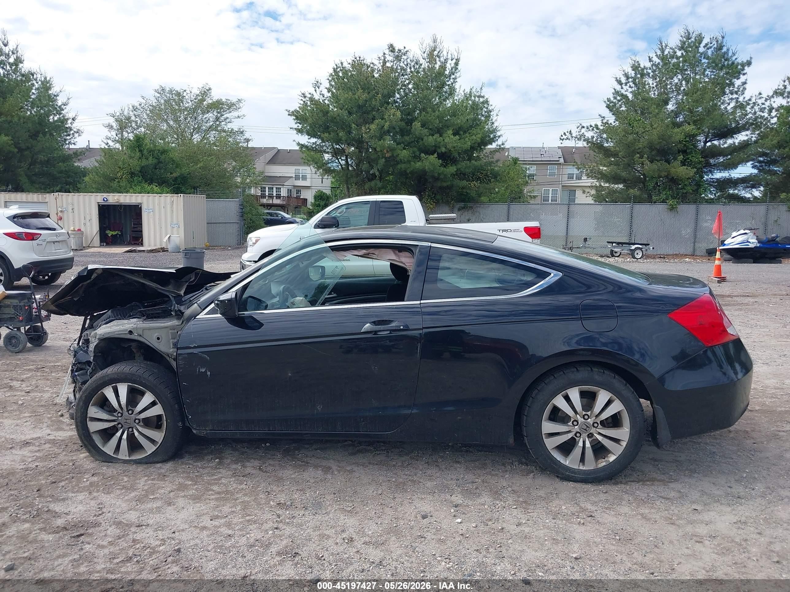 2011 Honda Accord 2.4 Ex Black vin: 1HGCS1B73BA016148