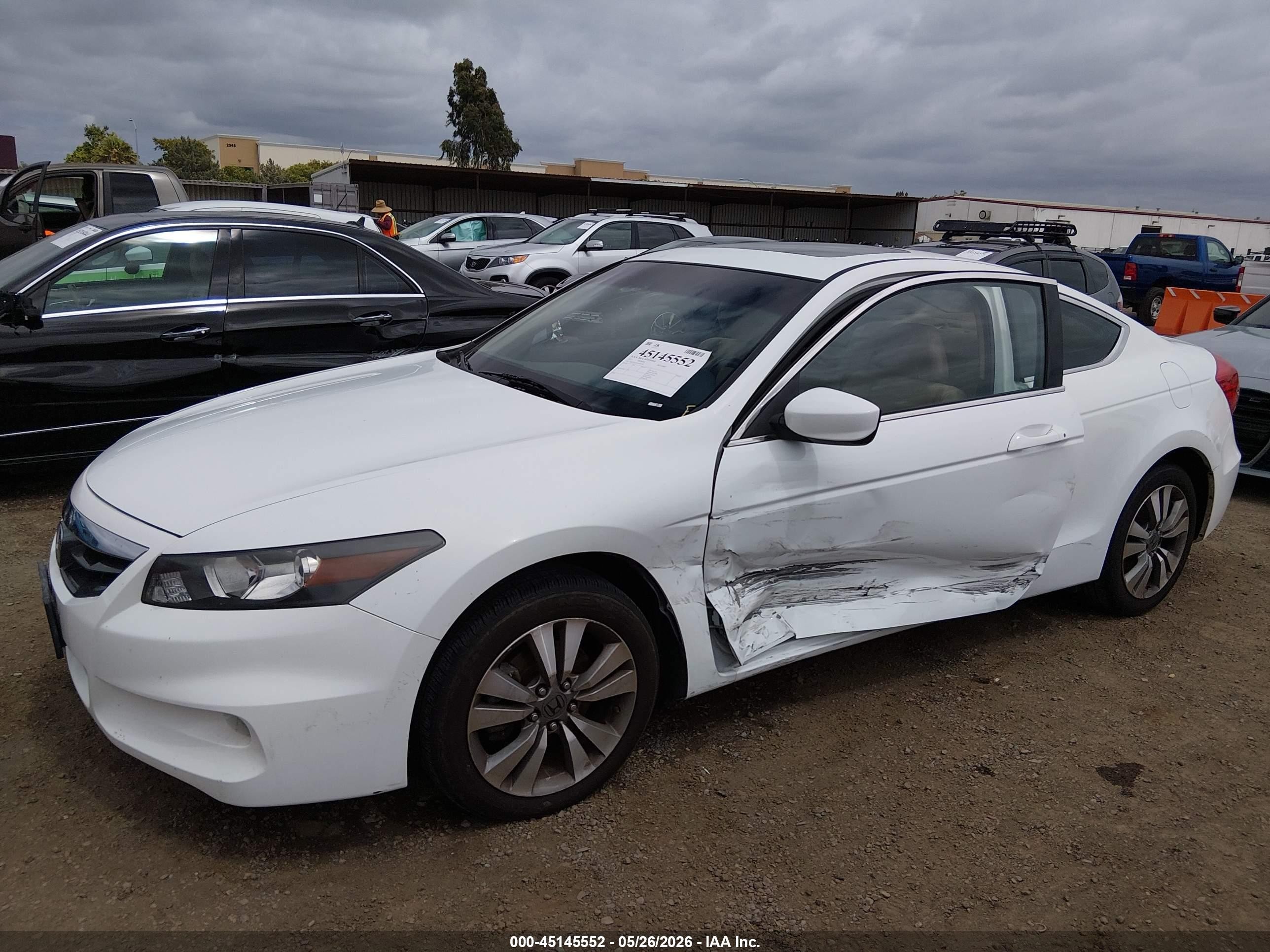 2012 Honda Accord 2.4 Ex Белый vin: 1HGCS1B73CA005538