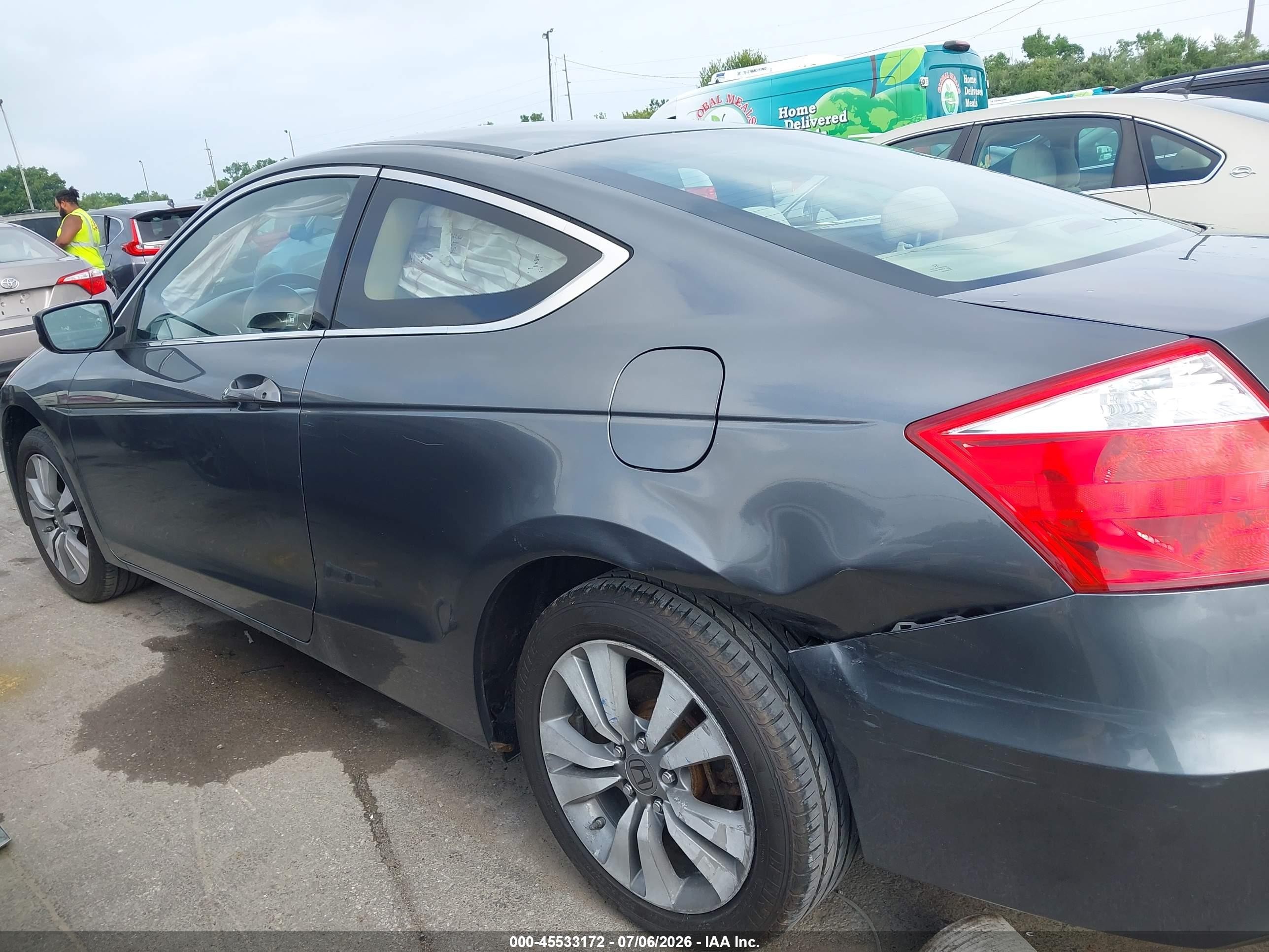 2010 Honda Accord 2.4 Ex Gray vin: 1HGCS1B74AA011541