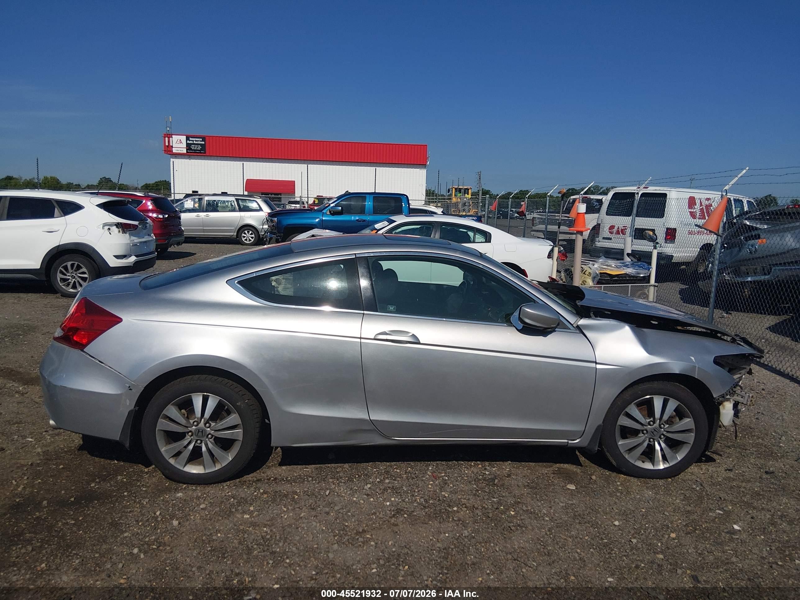 2011 Honda Accord 2.4 Ex Silver vin: 1HGCS1B74BA009273