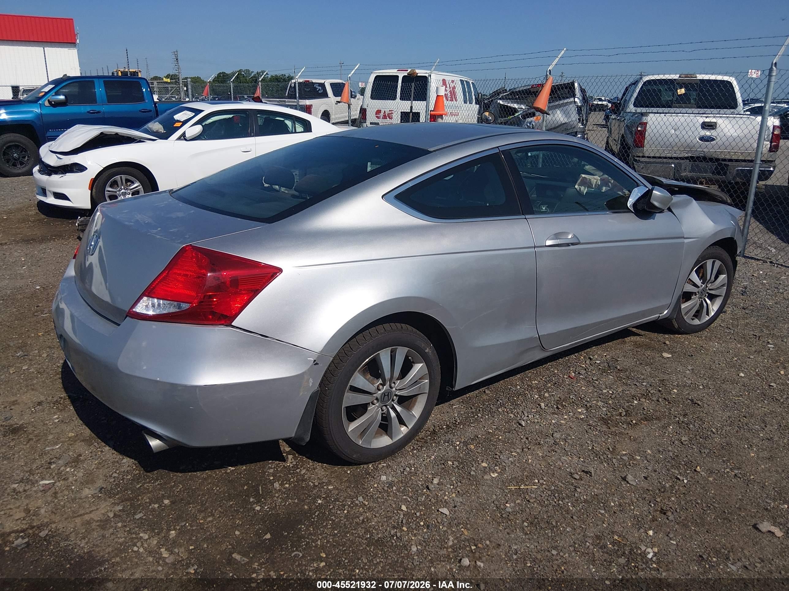 2011 Honda Accord 2.4 Ex Silver vin: 1HGCS1B74BA009273
