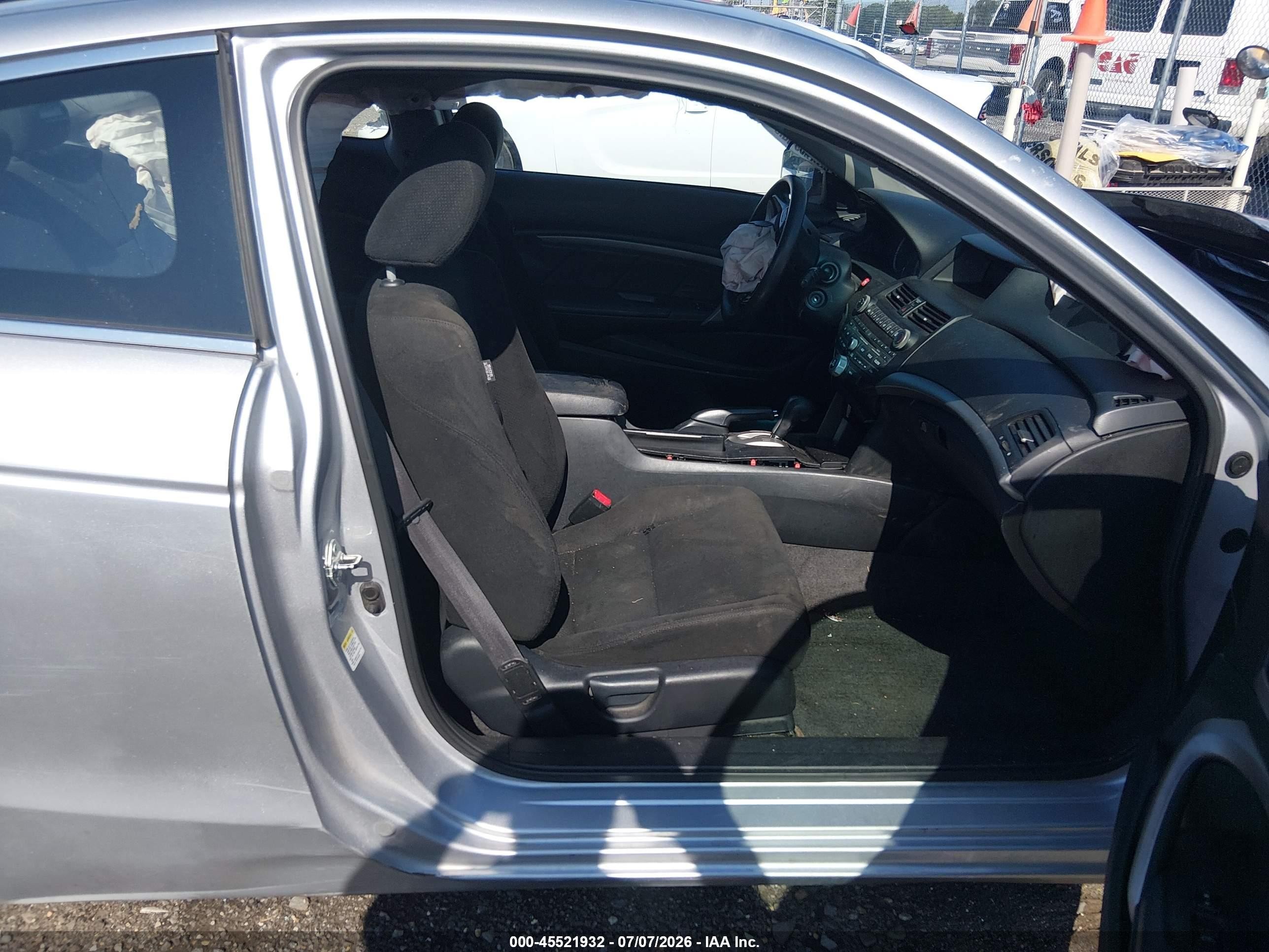 2011 Honda Accord 2.4 Ex Silver vin: 1HGCS1B74BA009273