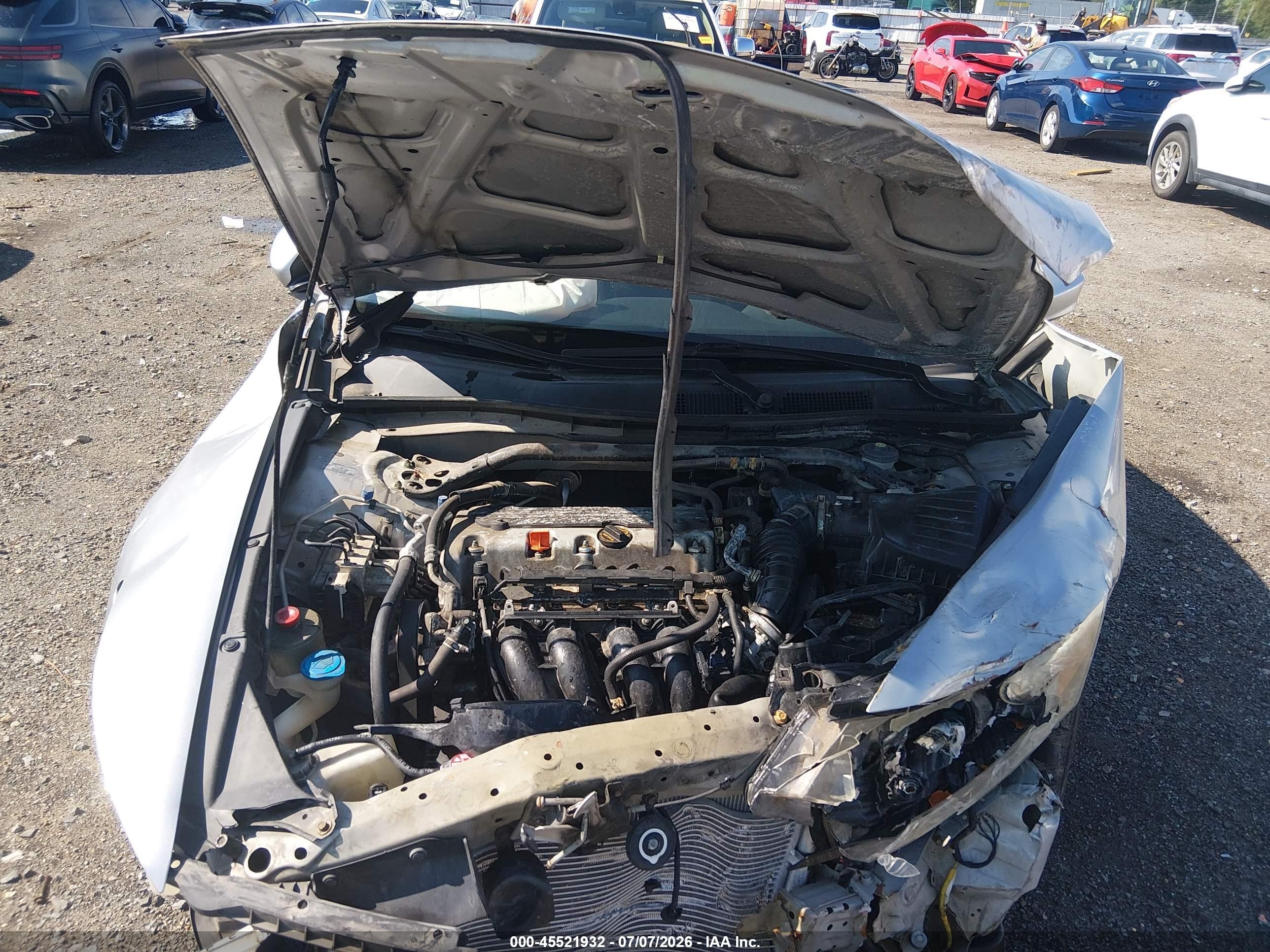 2011 Honda Accord 2.4 Ex Silver vin: 1HGCS1B74BA009273