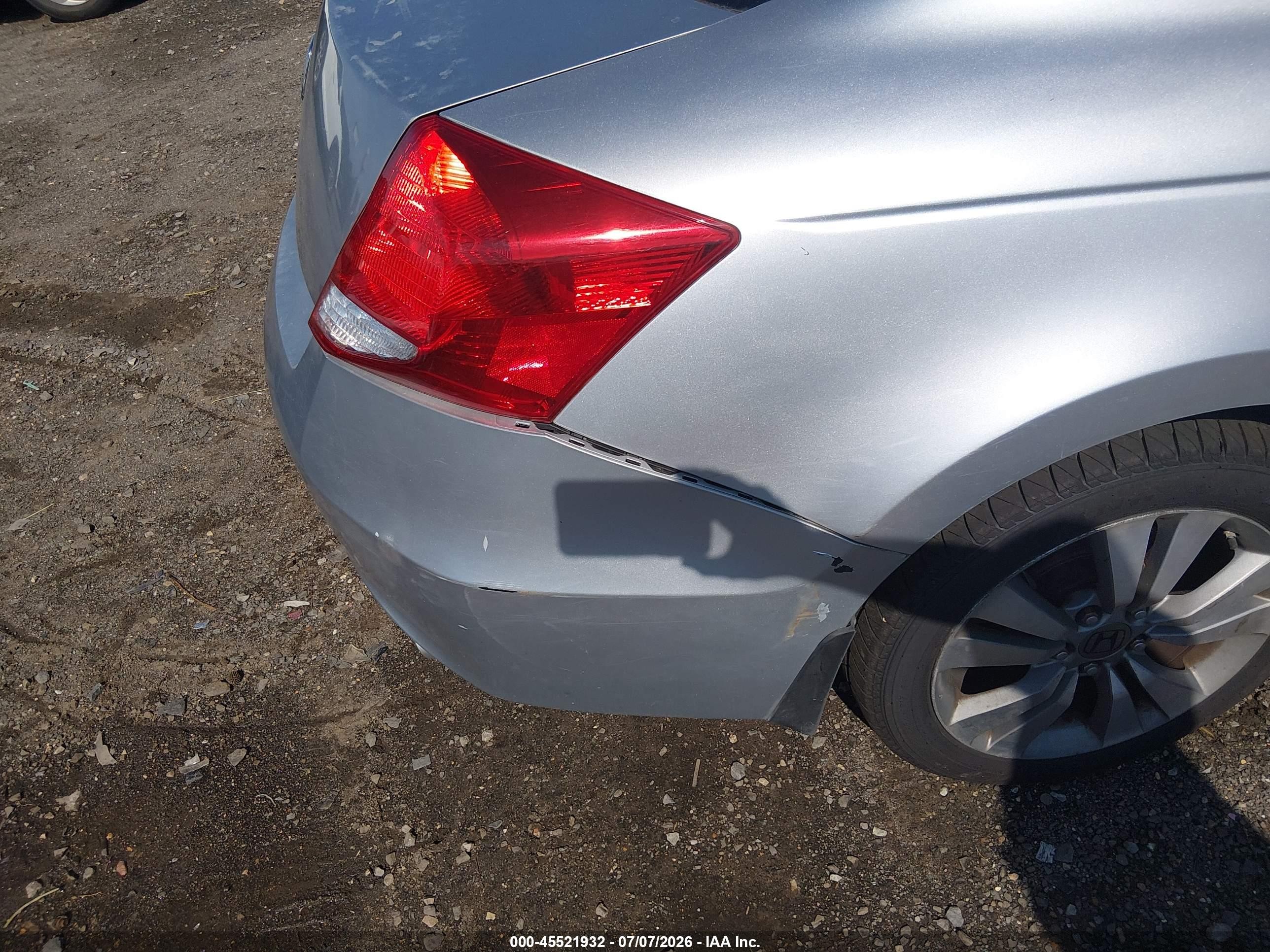 2011 Honda Accord 2.4 Ex Silver vin: 1HGCS1B74BA009273