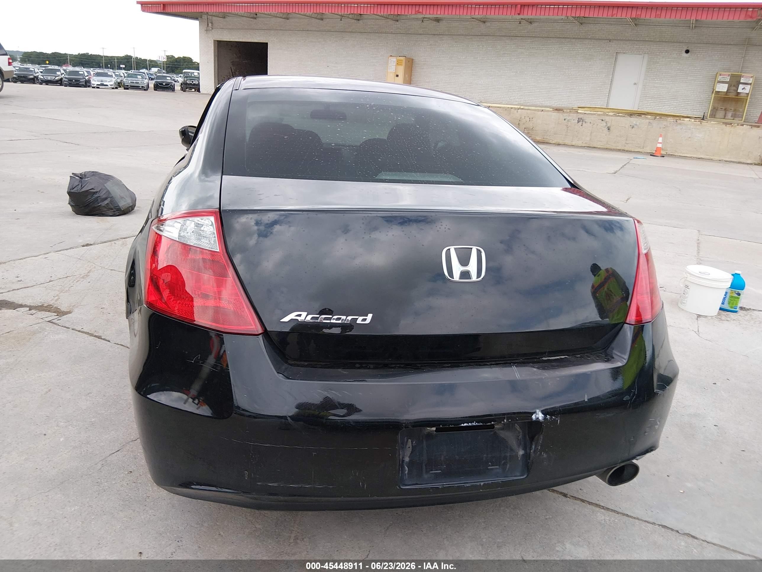2010 Honda Accord 2.4 Ex Black vin: 1HGCS1B76AA001111