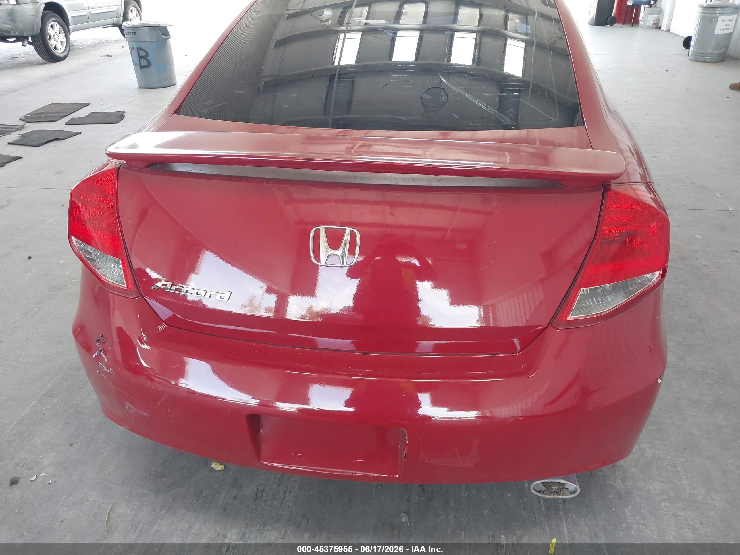 2012 Honda Accord 2.4 Ex Red vin: 1HGCS1B77CA003680