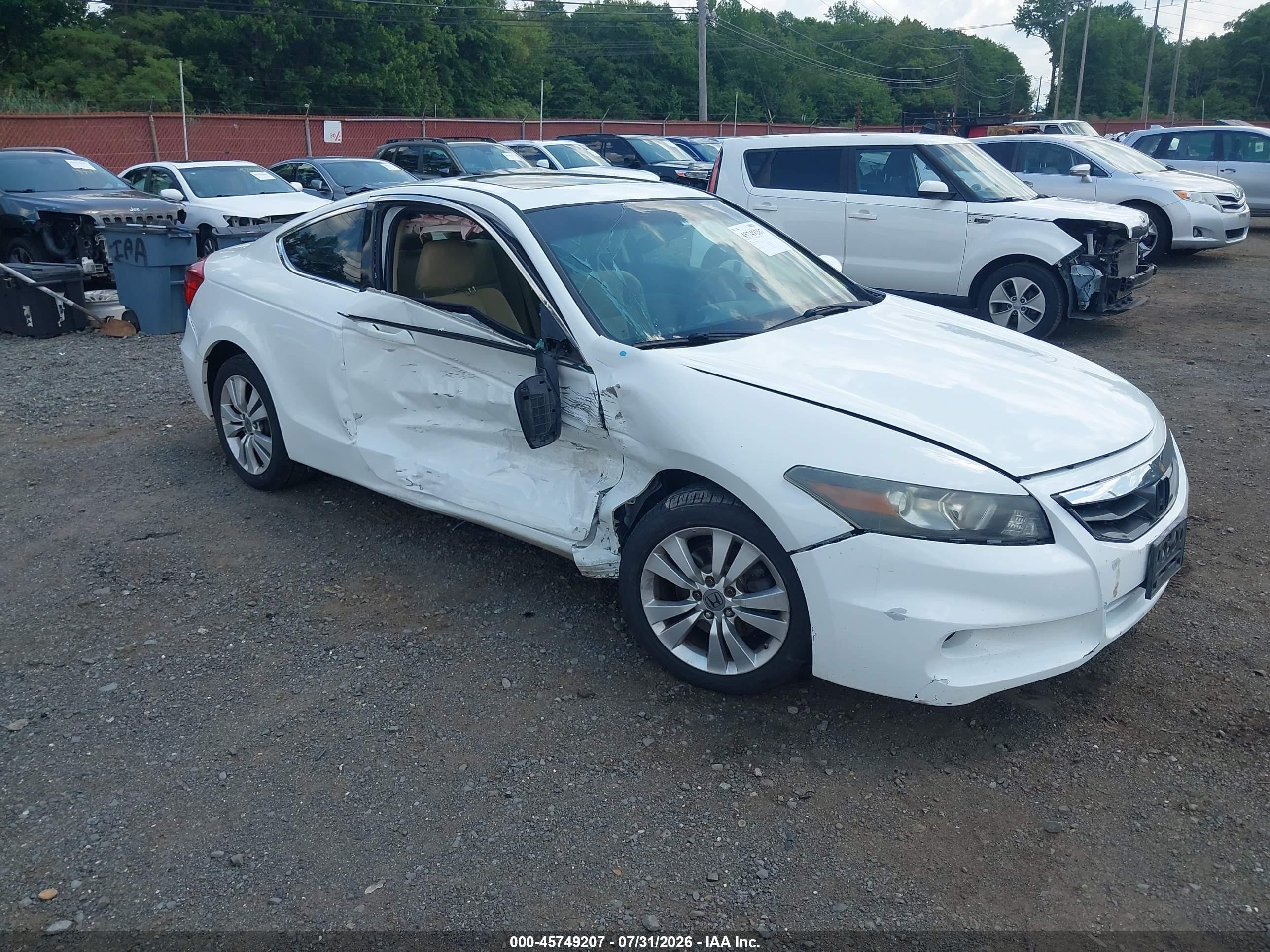 2012 Honda Accord 2.4 Ex White vin: 1HGCS1B77CA005526