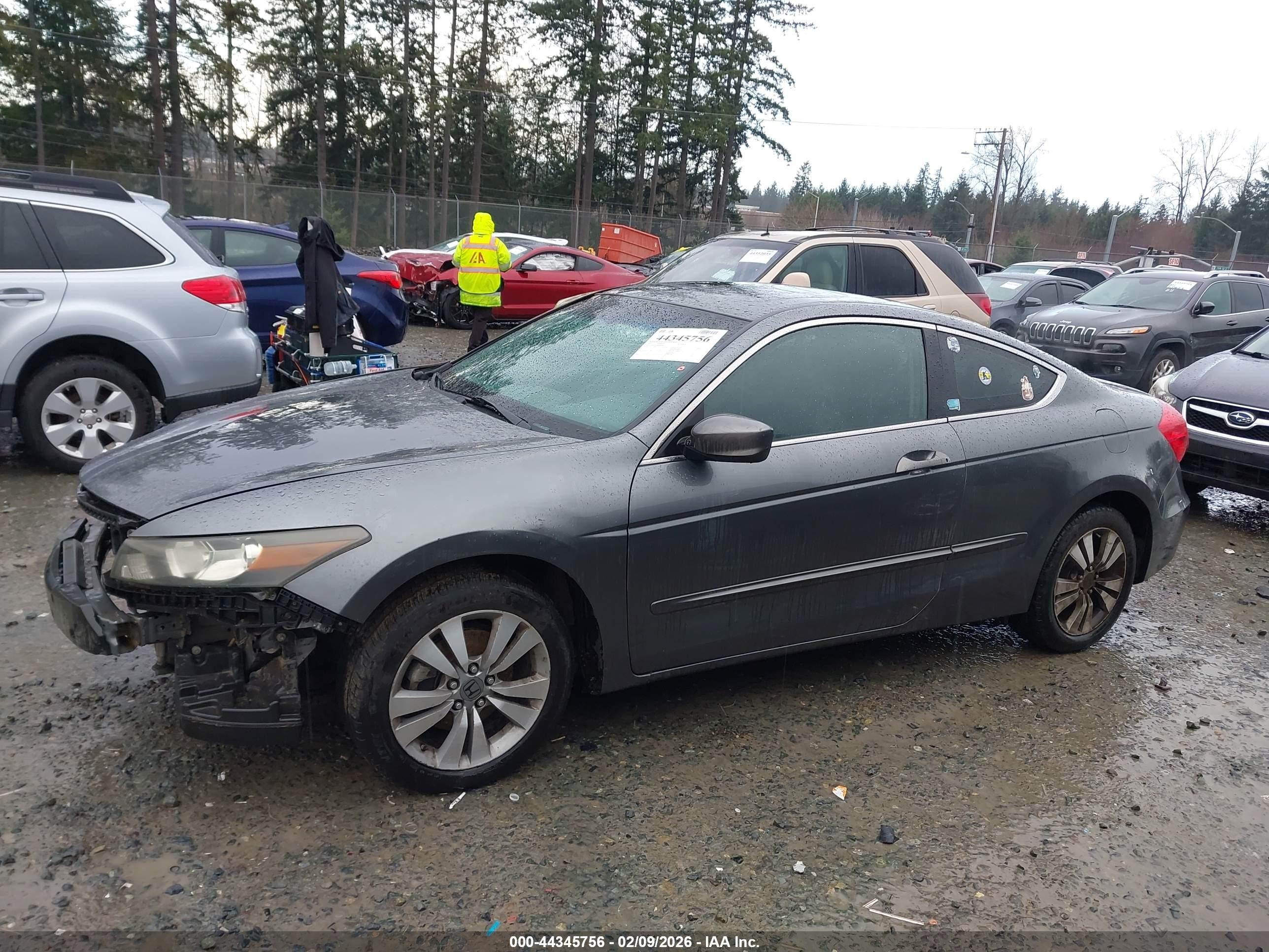 2011 Honda Accord 2.4 Ex Gray vin: 1HGCS1B78BA003301