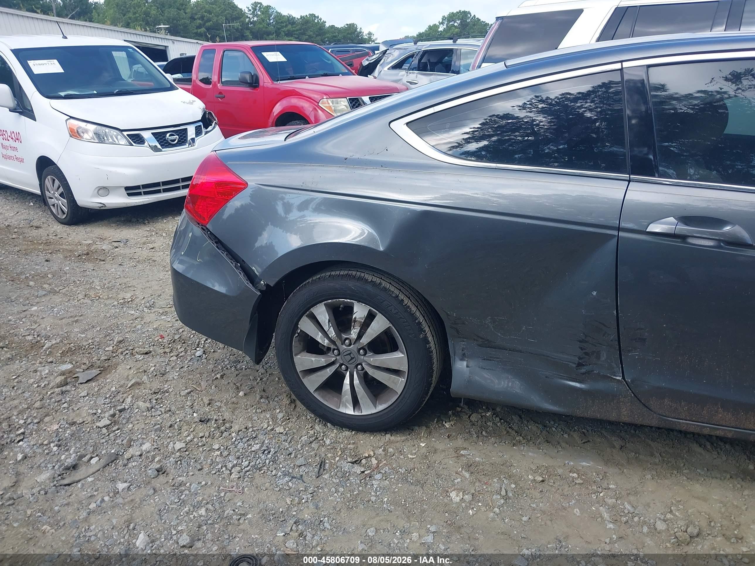 2011 Honda Accord 2.4 Ex Серый vin: 1HGCS1B78BA013648