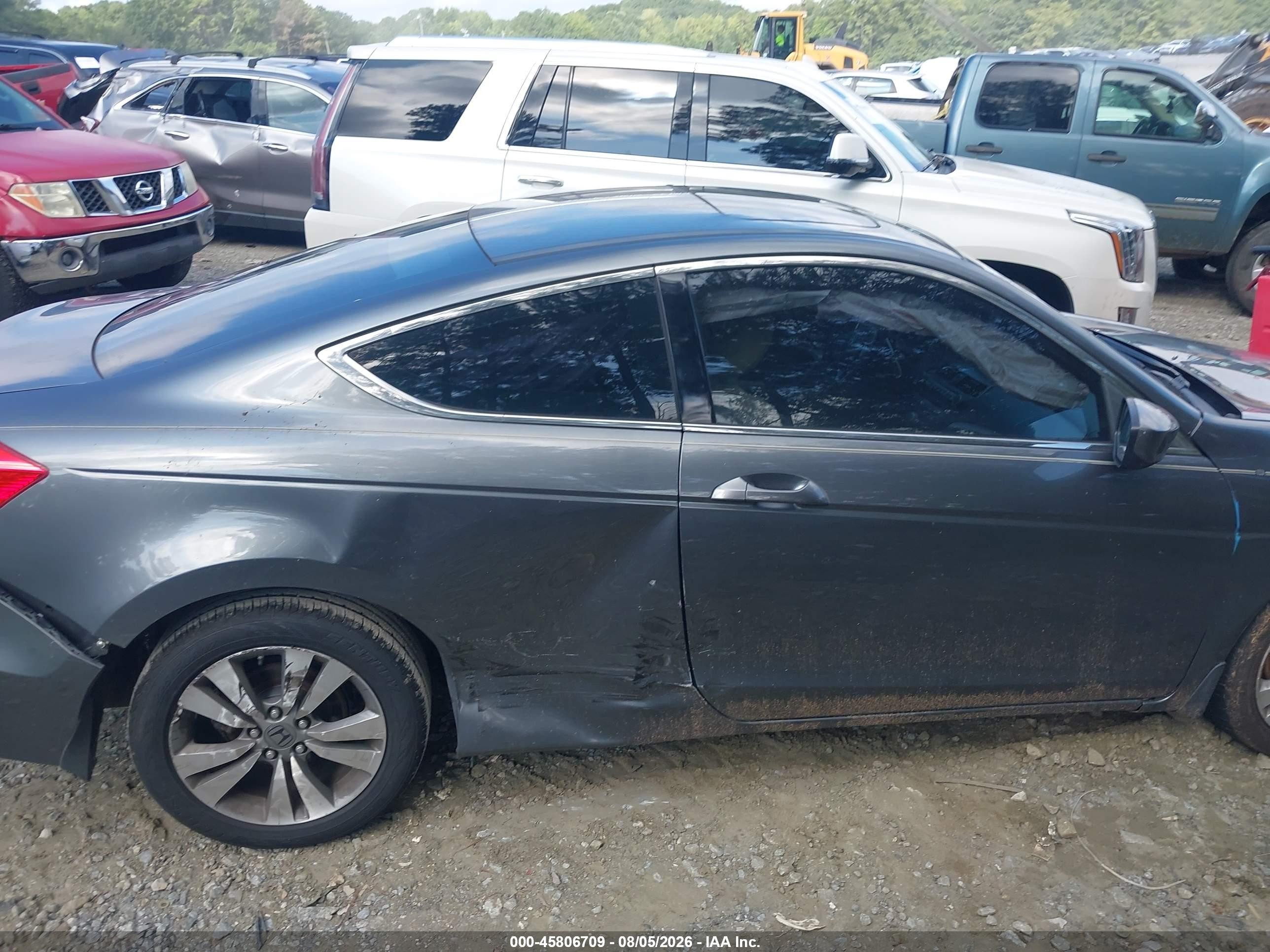 2011 Honda Accord 2.4 Ex Серый vin: 1HGCS1B78BA013648