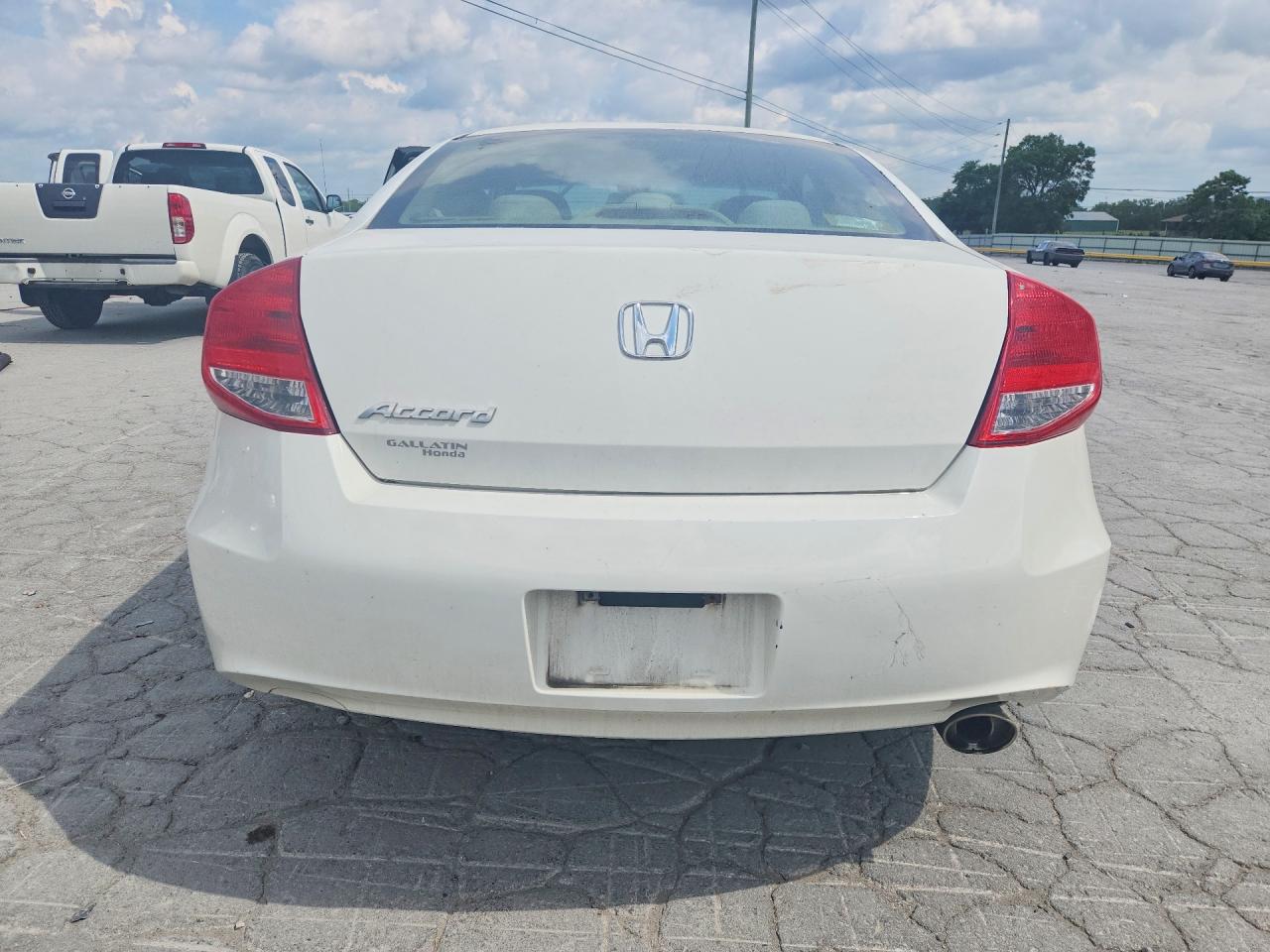 2012 Honda Accord Ex White vin: 1HGCS1B78CA005762