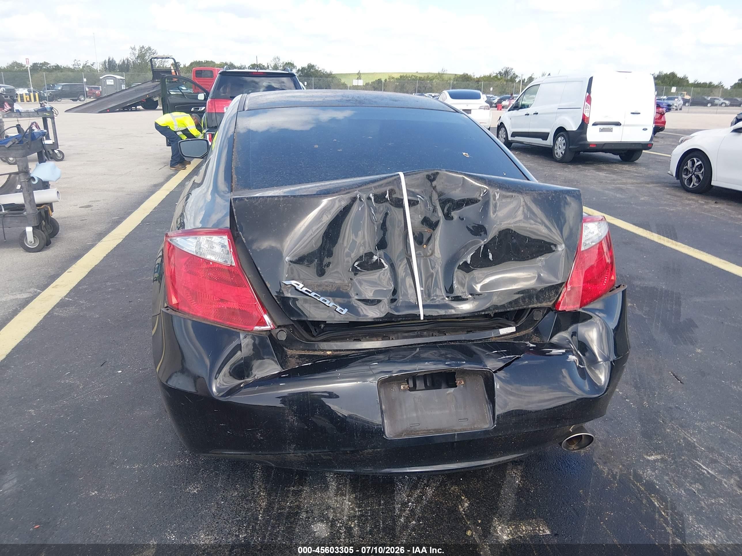 2010 Honda Accord 2.4 Ex Черный vin: 1HGCS1B79AA011289