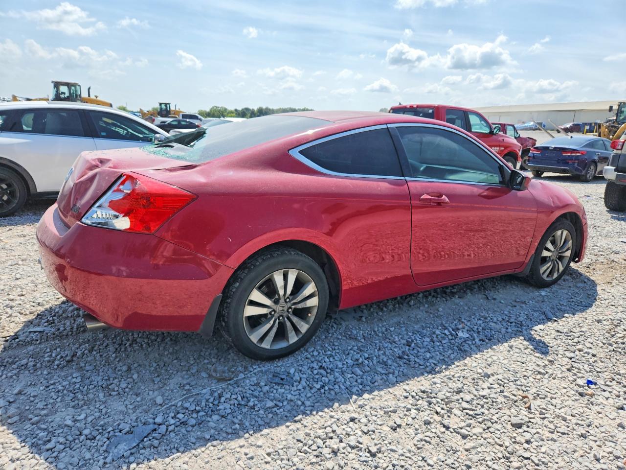 2011 Honda Accord Ex Красный vin: 1HGCS1B79BA011553