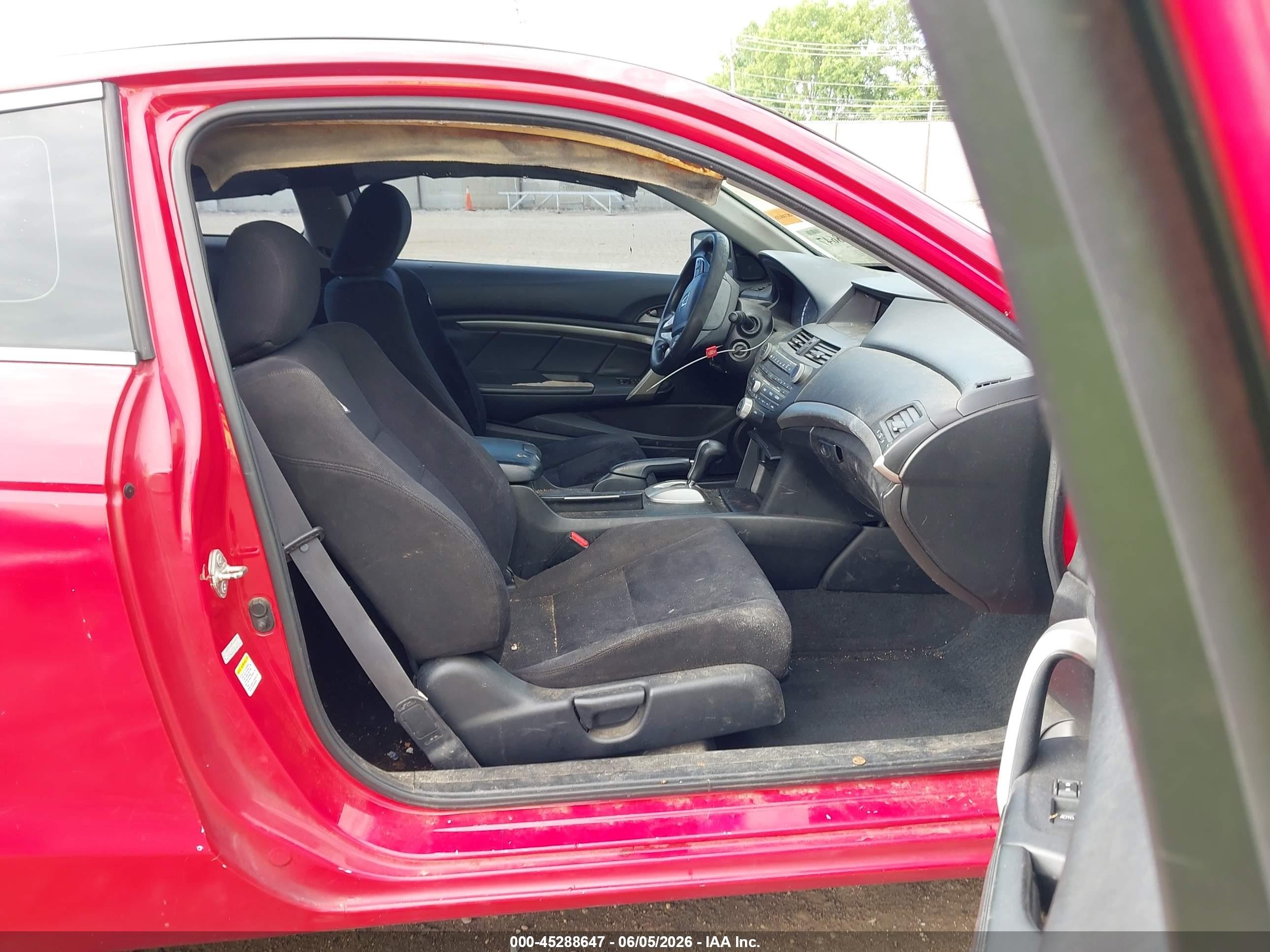 2012 Honda Accord 2.4 Ex Red vin: 1HGCS1B79CA015460
