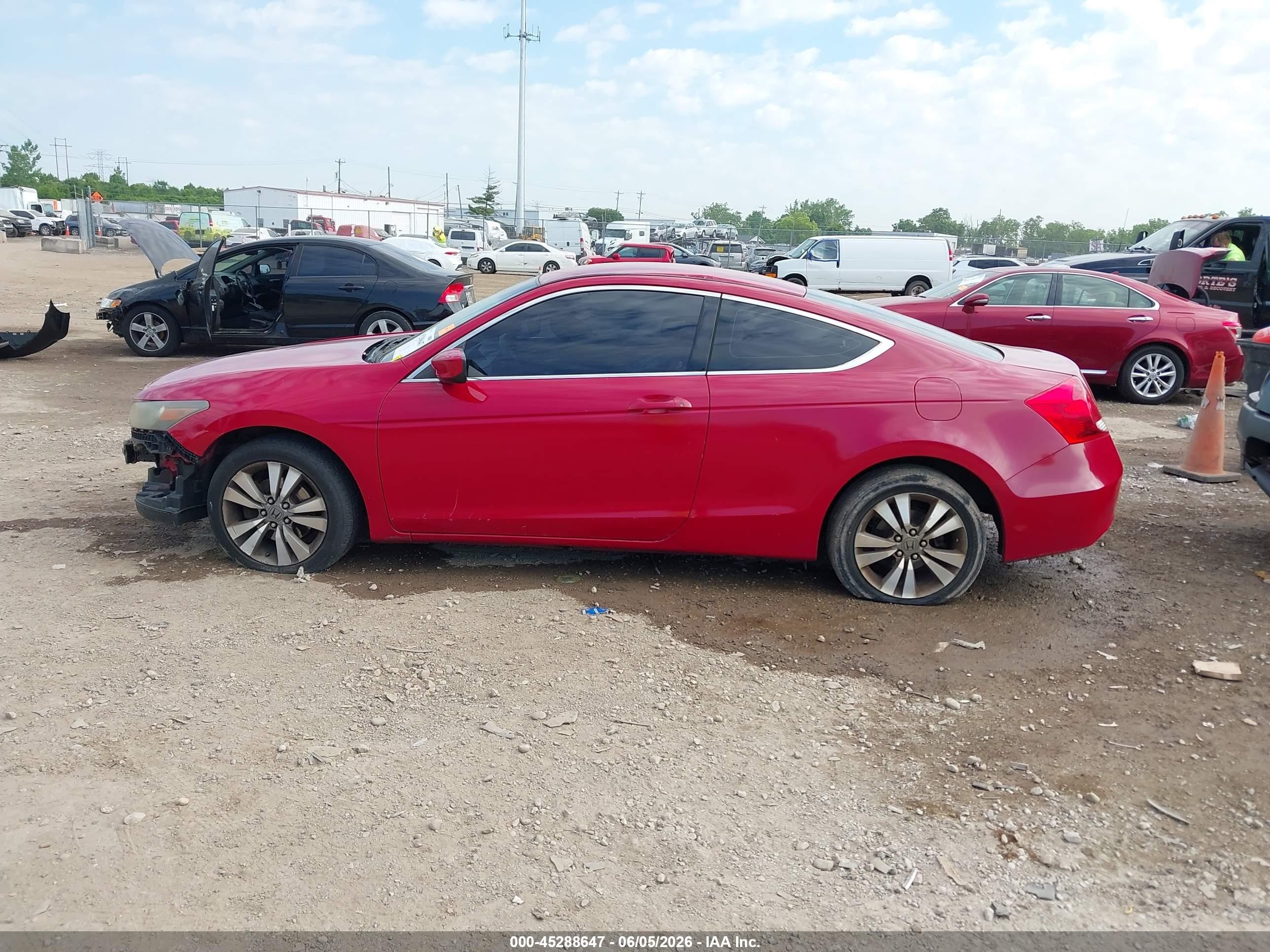 2012 Honda Accord 2.4 Ex Red vin: 1HGCS1B79CA015460