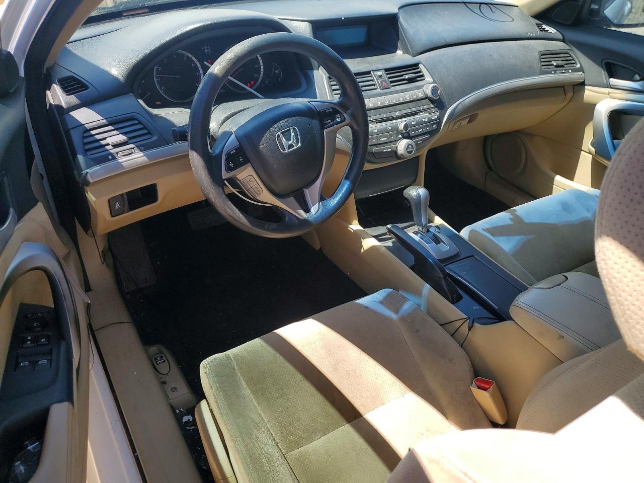2012 Honda Accord Ex White vin: 1HGCS1B7XCA013863