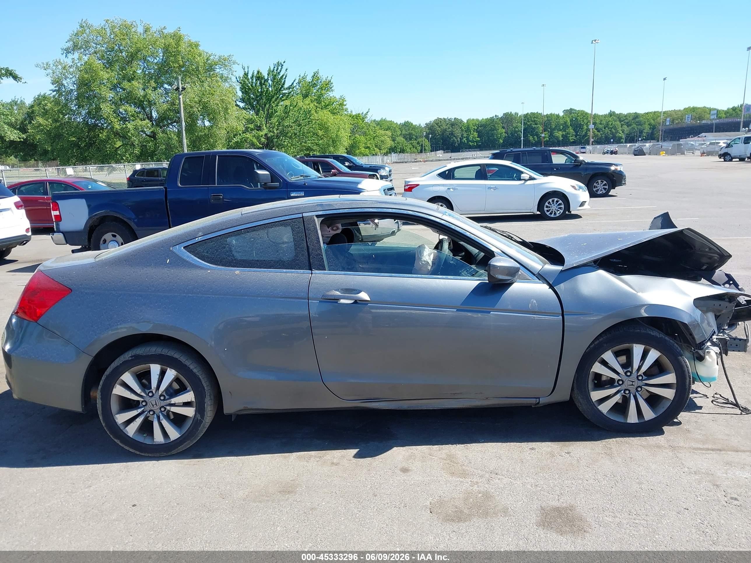 2012 Honda Accord 2.4 Ex Gray vin: 1HGCS1B7XCA018514