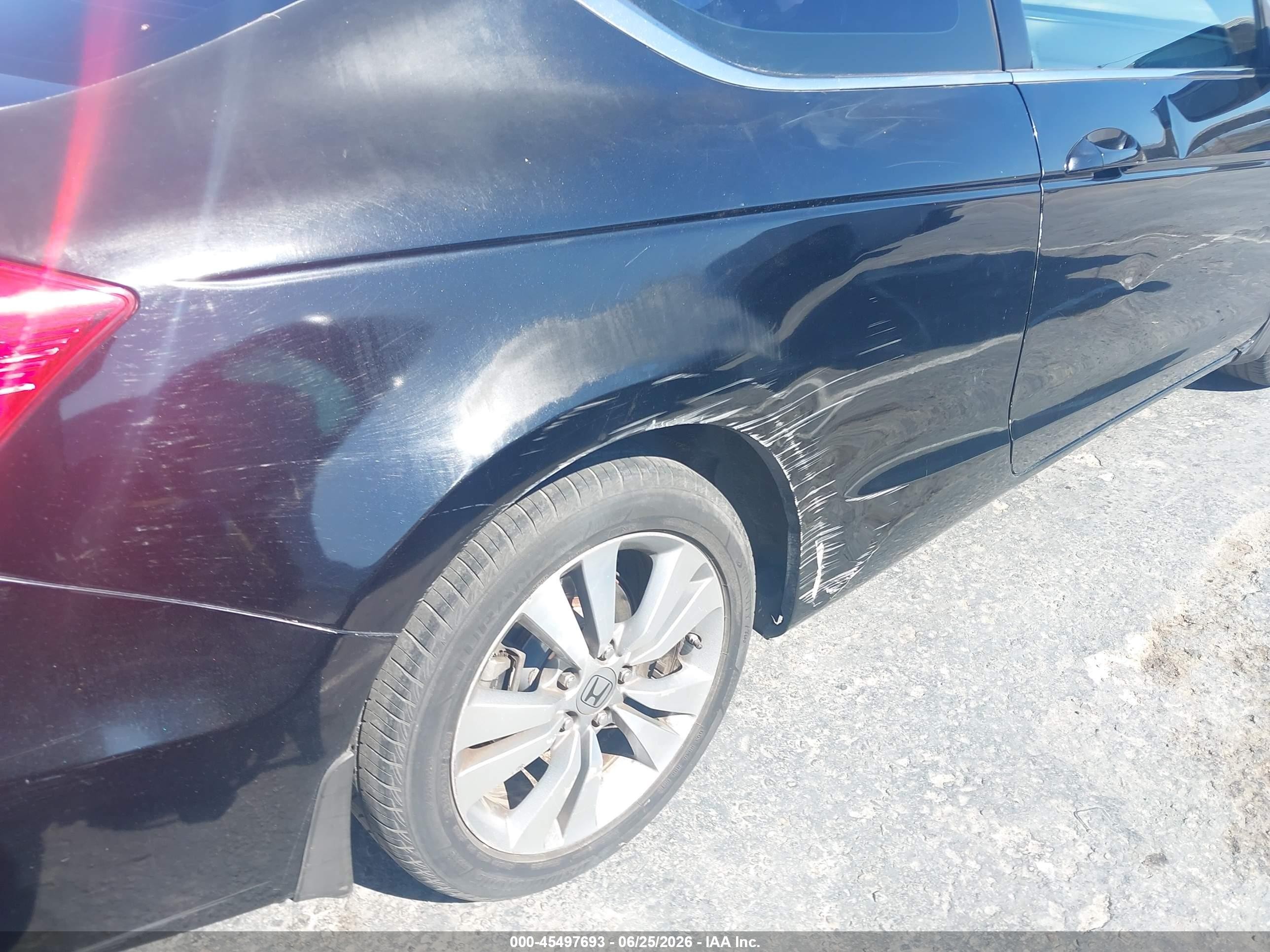 2011 Honda Accord 2.4 Ex-l Черный vin: 1HGCS1B80BA002684
