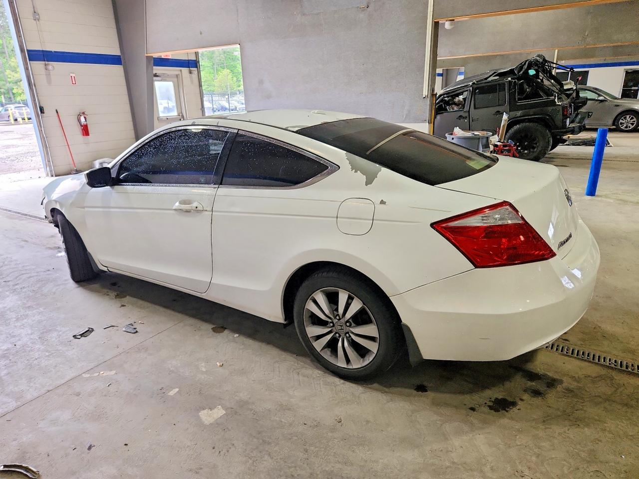 2010 Honda Accord Exl White vin: 1HGCS1B82AA009585