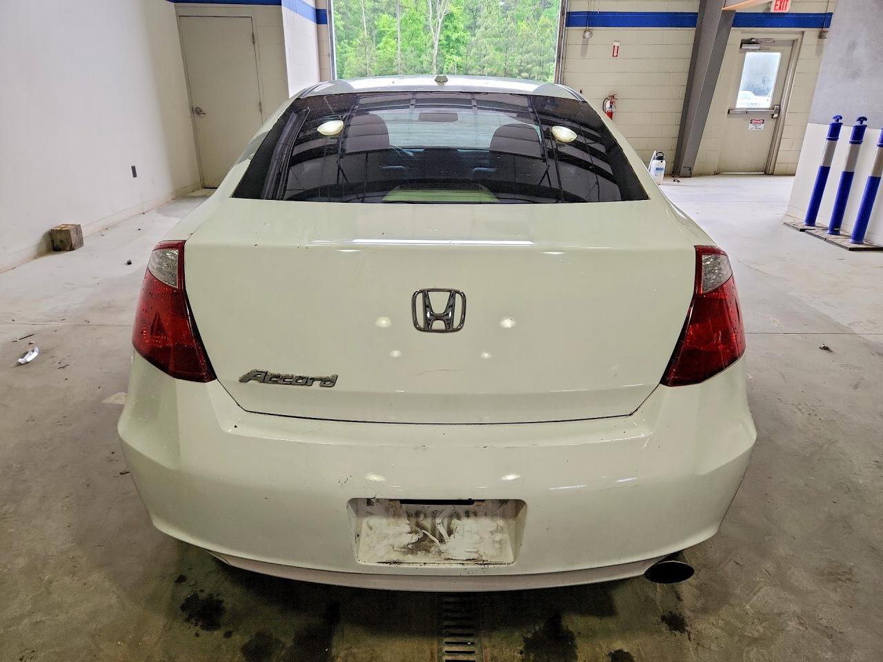 2010 Honda Accord Exl White vin: 1HGCS1B82AA009585
