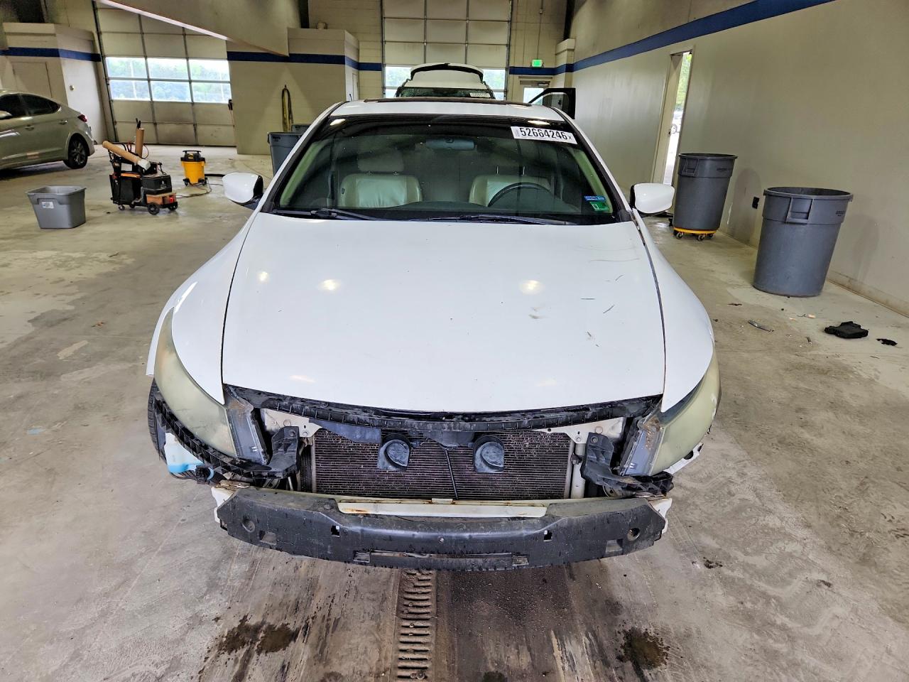 2010 Honda Accord Exl White vin: 1HGCS1B82AA009585