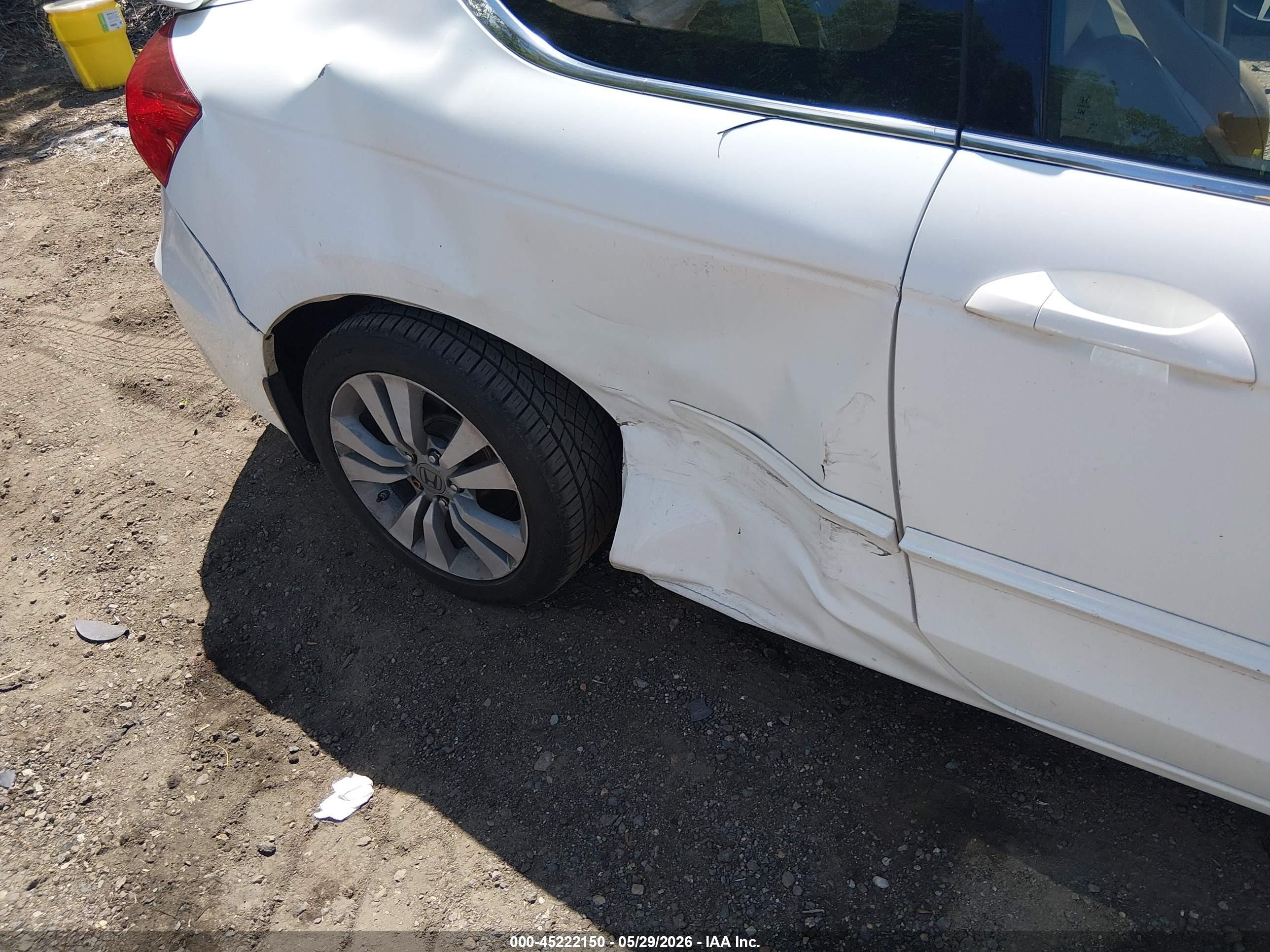 2011 Honda Accord 2.4 Ex-l White vin: 1HGCS1B82BA001522