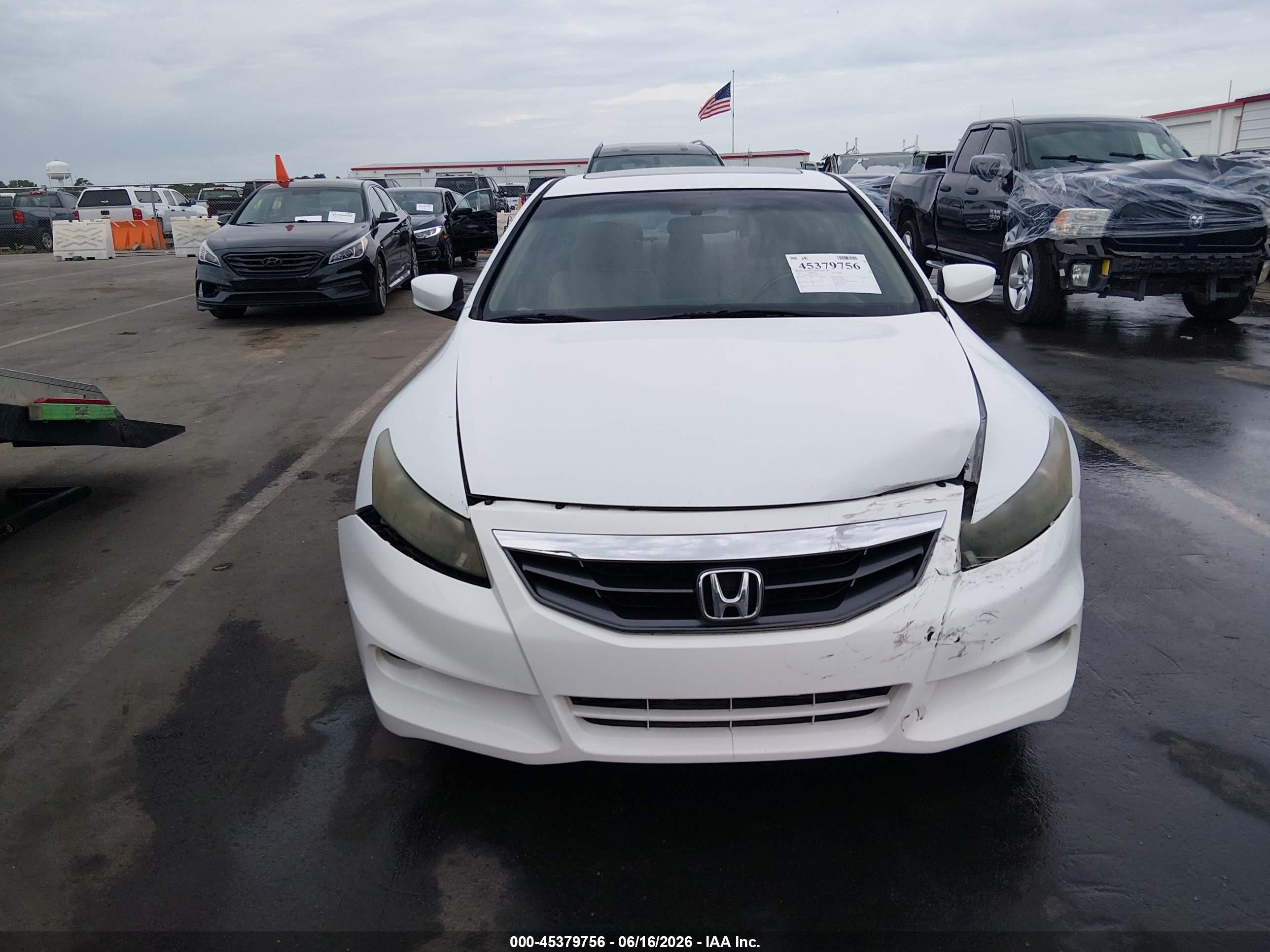 2012 Honda Accord 2.4 Ex-l White vin: 1HGCS1B82CA016068