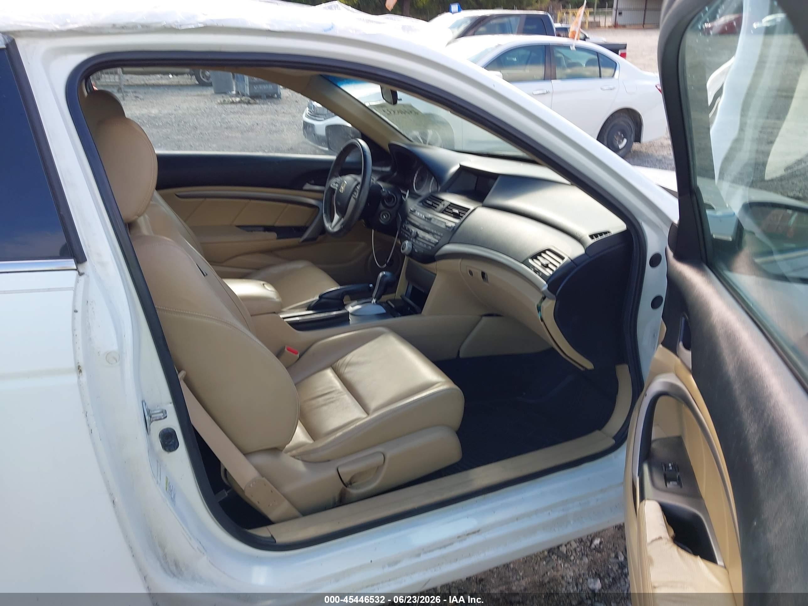 2012 Honda Accord 2.4 Ex-l Белый vin: 1HGCS1B82CA023795
