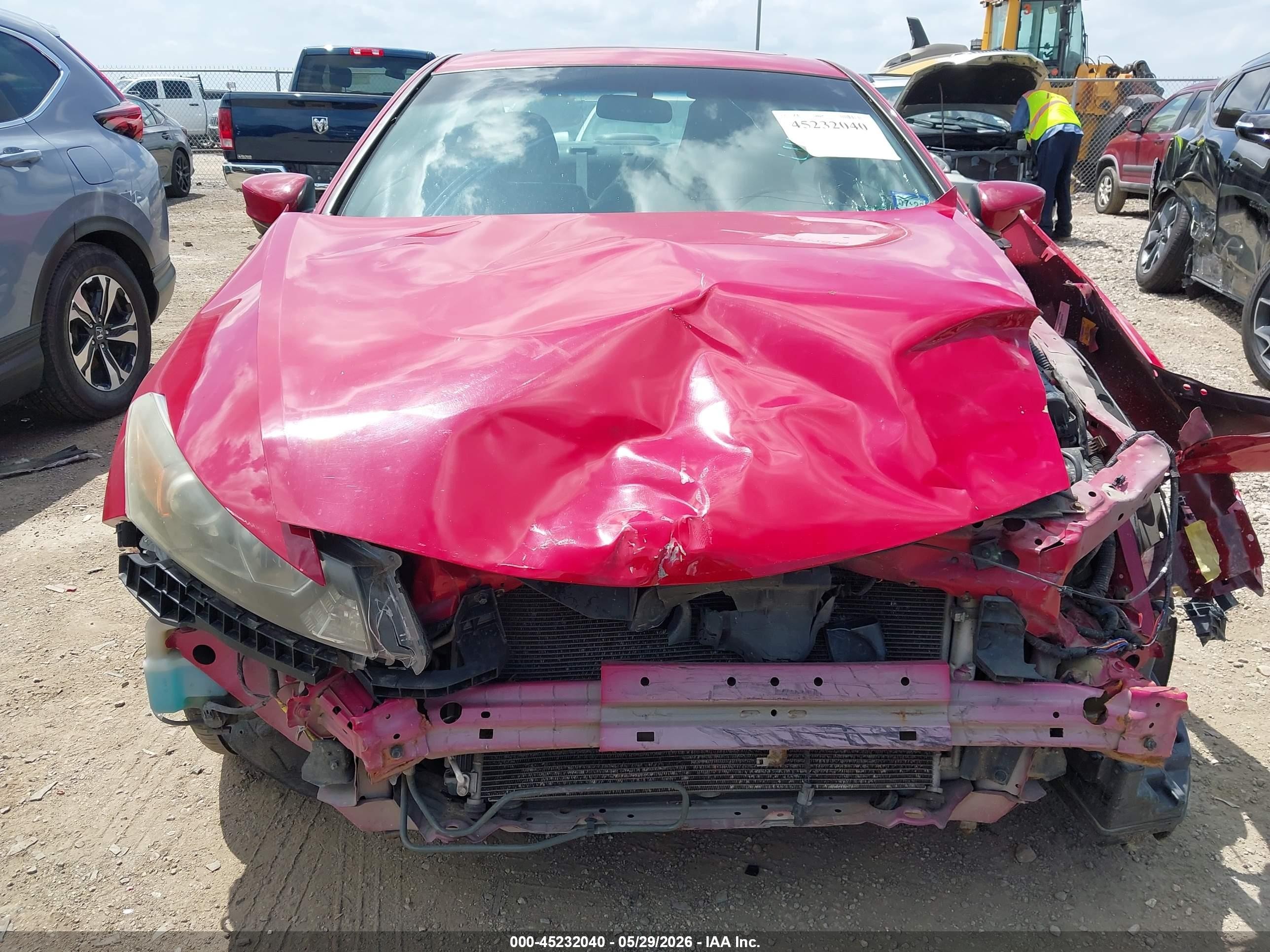2011 Honda Accord 2.4 Ex-l Red vin: 1HGCS1B83BA004428