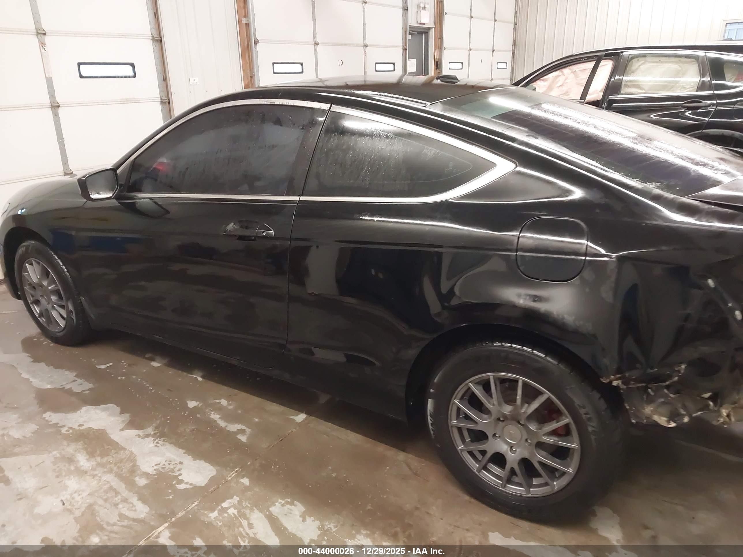 2011 Honda Accord 2.4 Ex-l Black vin: 1HGCS1B85BA003667