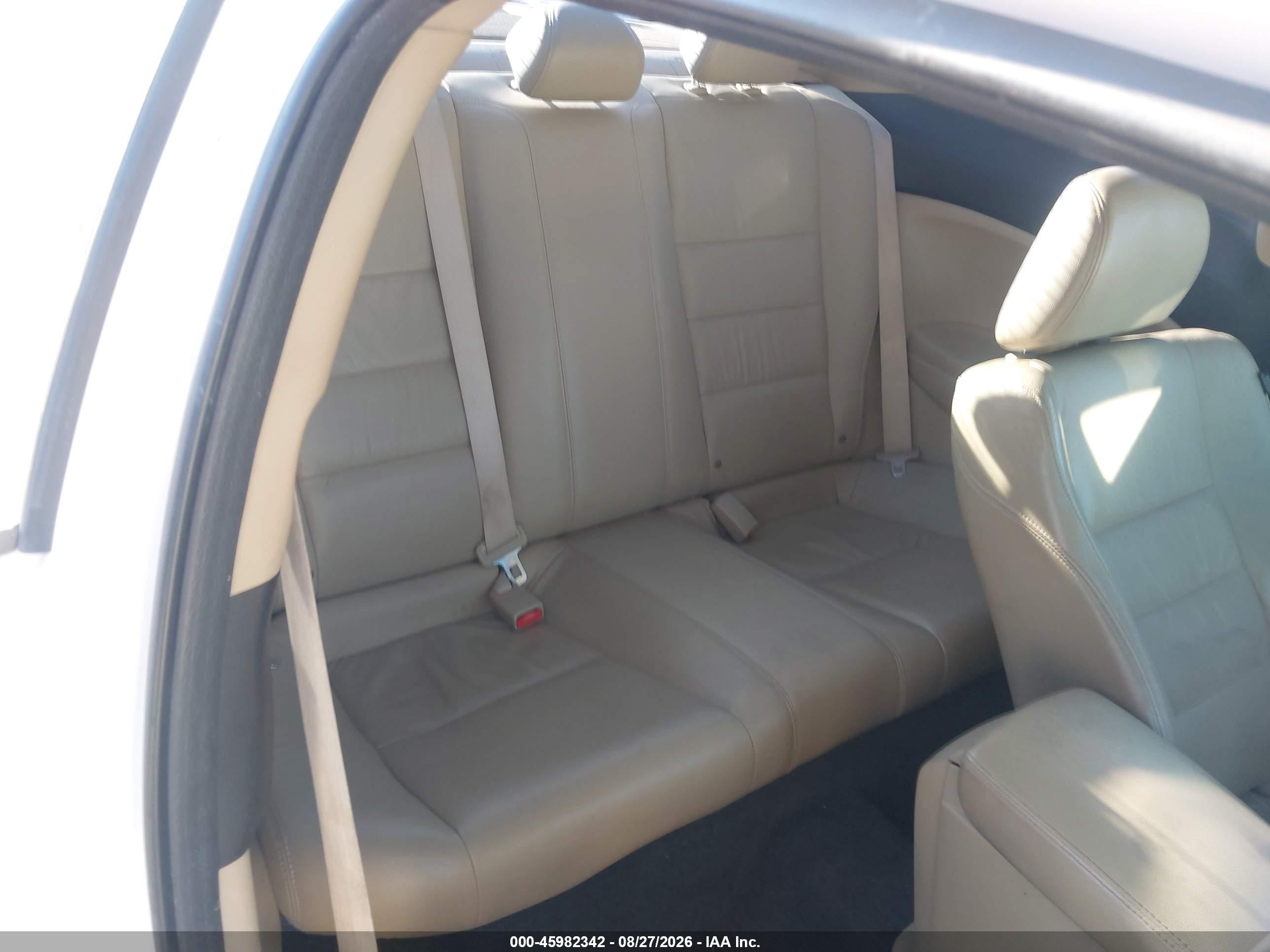 2010 Honda Accord Cpe 2.4 Ex-l/ex-l White vin: 1HGCS1B88AA009039