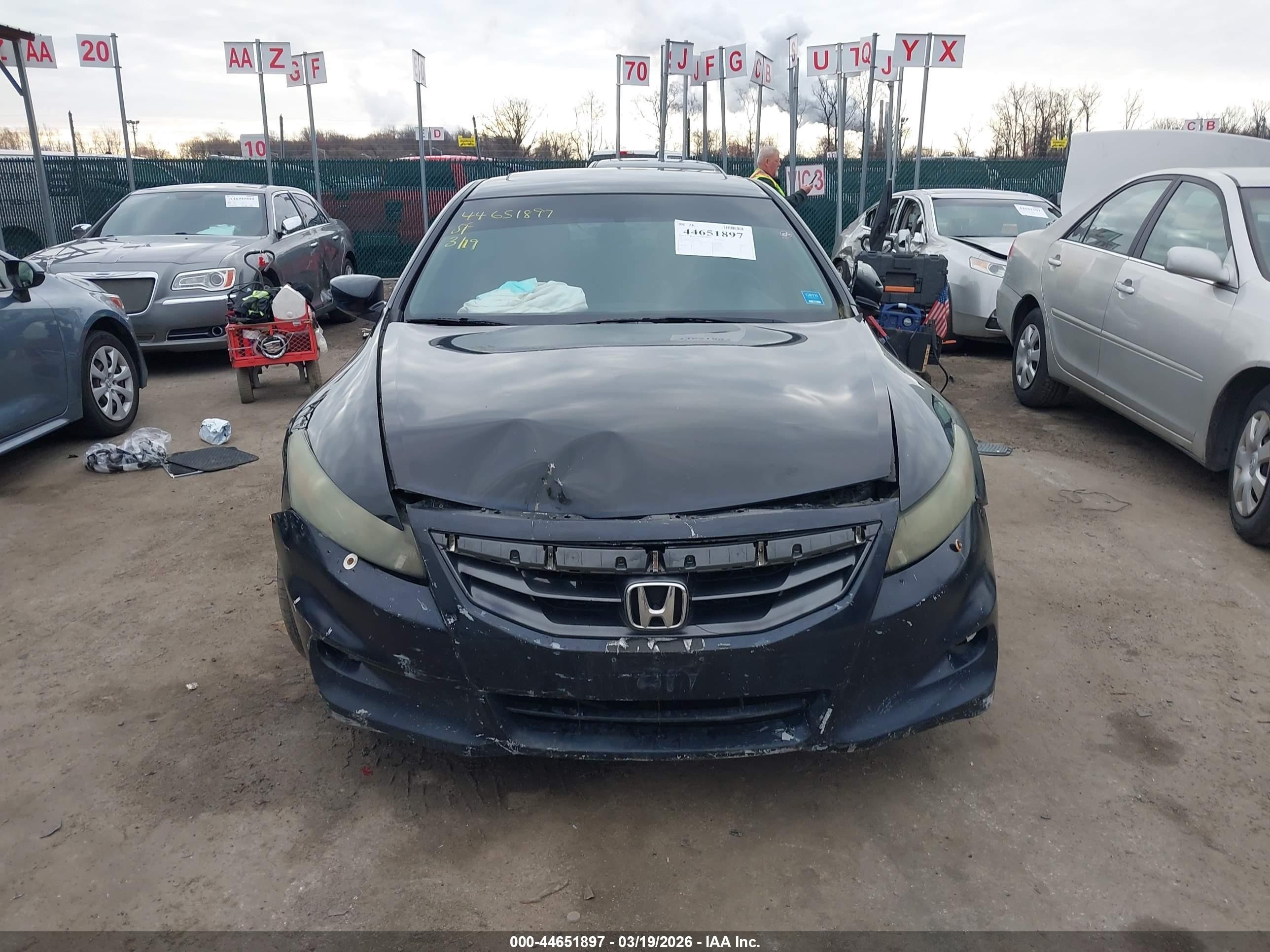 2011 Honda Accord 2.4 Ex-l Black vin: 1HGCS1B88BA007048
