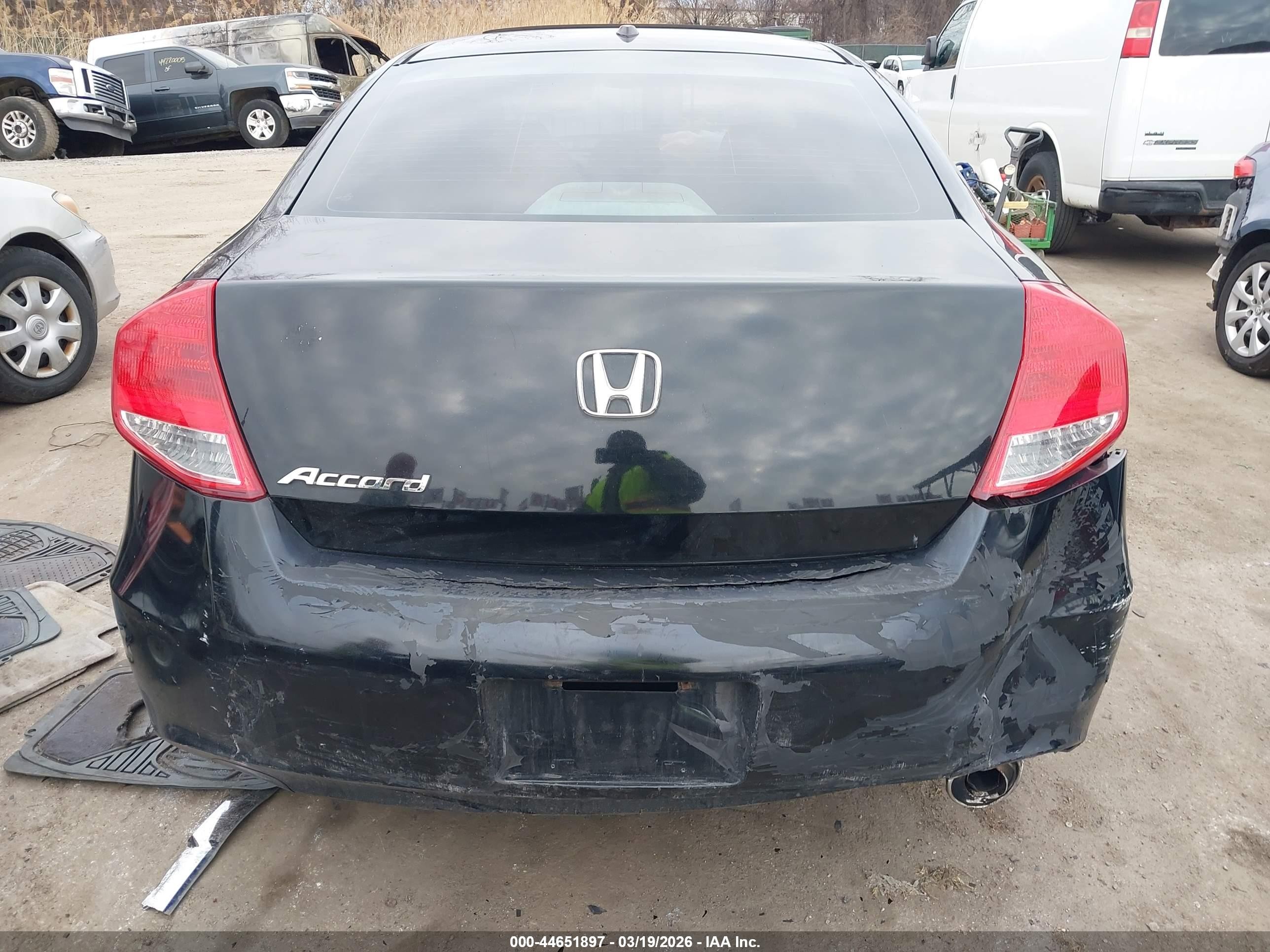 2011 Honda Accord 2.4 Ex-l Black vin: 1HGCS1B88BA007048