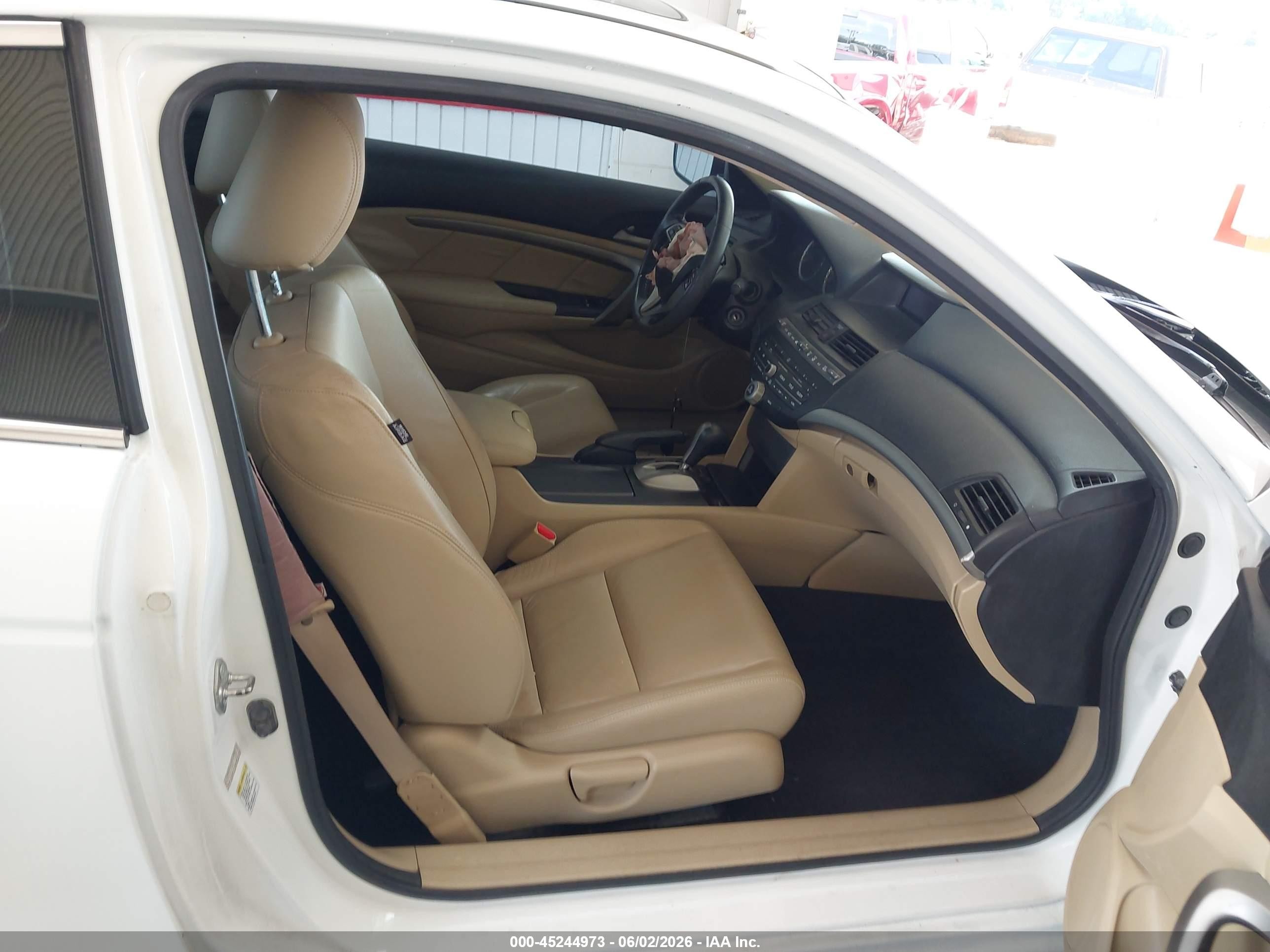 2010 Honda Accord 2.4 Ex-l White vin: 1HGCS1B8XAA006241