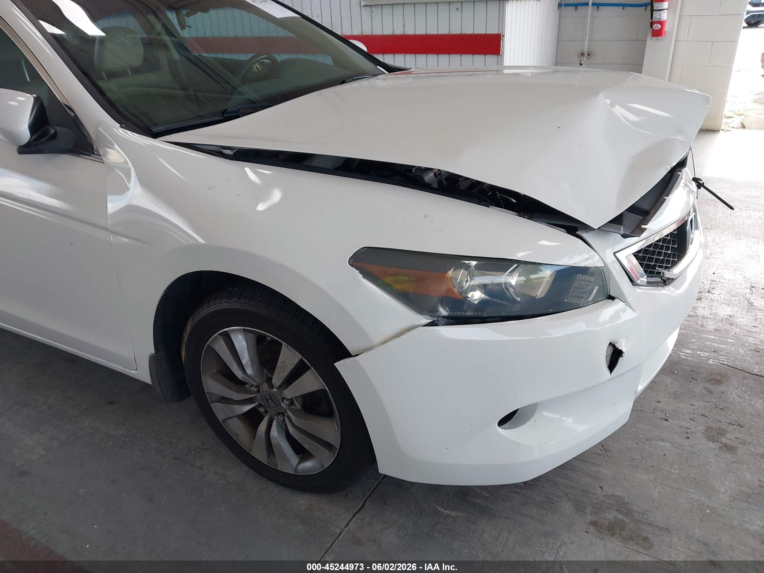 2010 Honda Accord 2.4 Ex-l White vin: 1HGCS1B8XAA006241