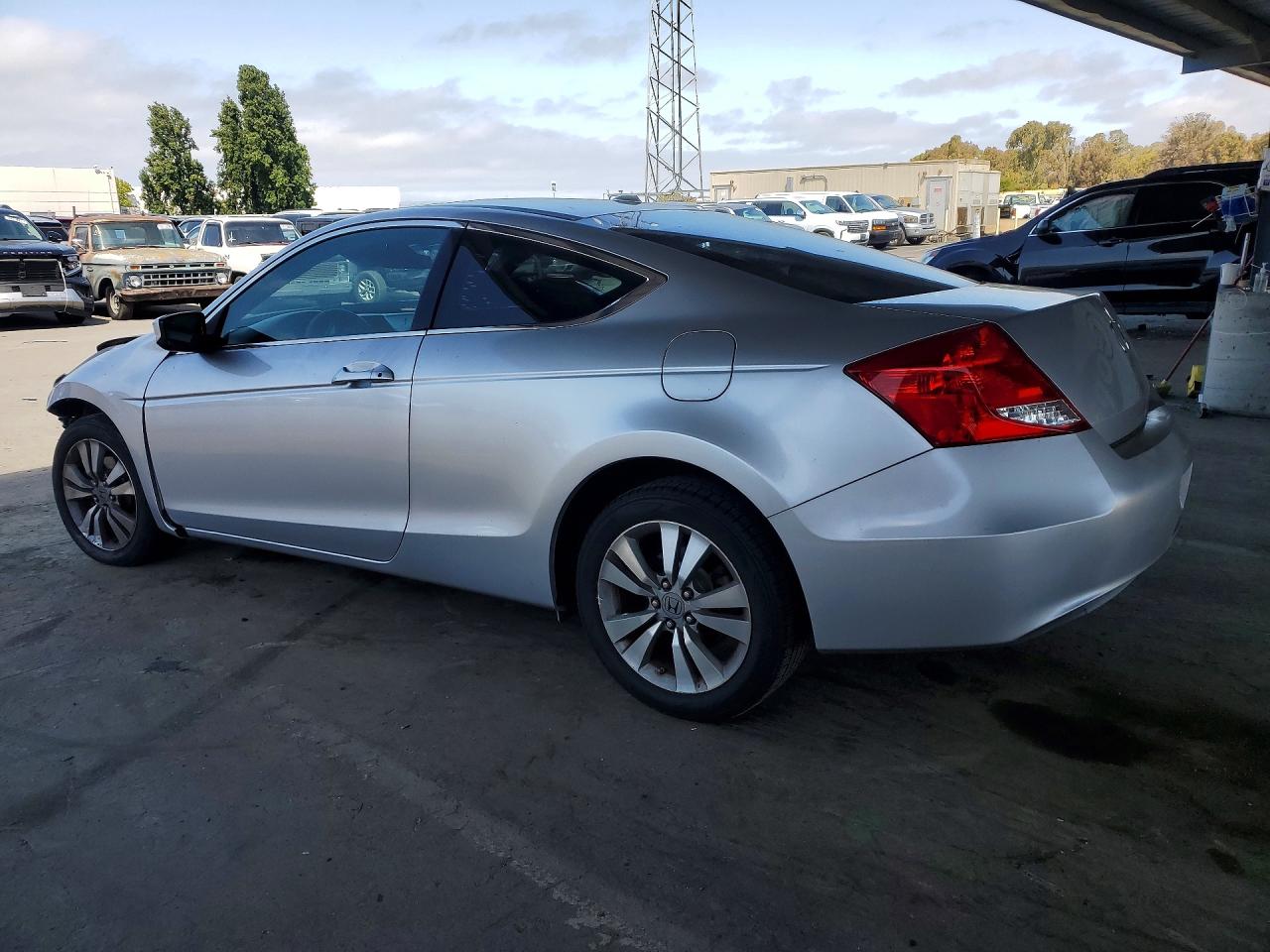 2011 Honda Accord Exl Silver vin: 1HGCS1B8XBA001350