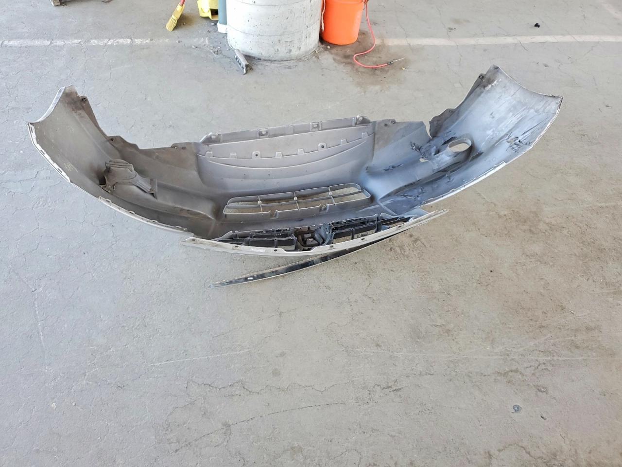 2011 Honda Accord Exl Silver vin: 1HGCS1B8XBA001350