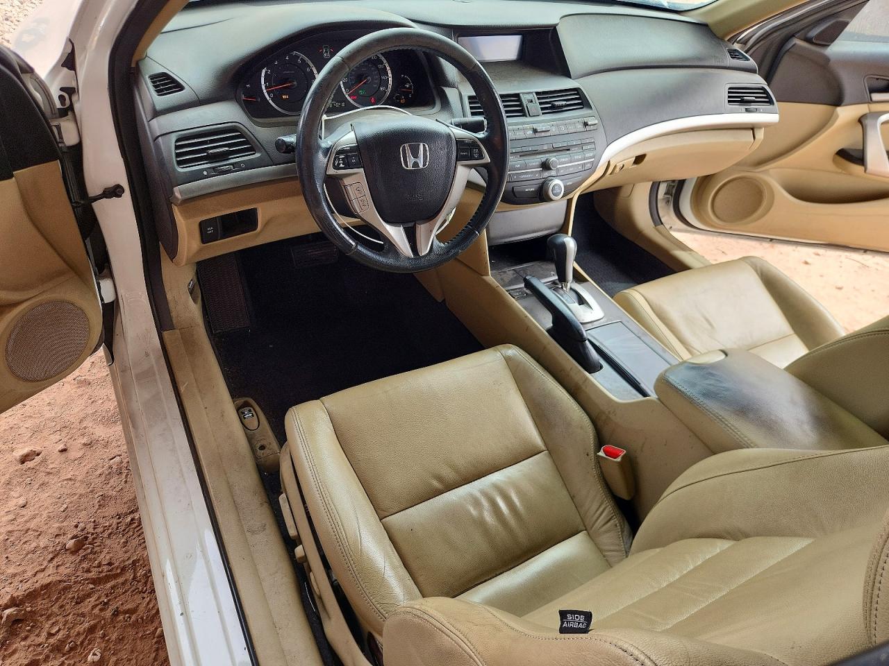 2010 Honda Accord Exl Белый vin: 1HGCS2B81AA006716