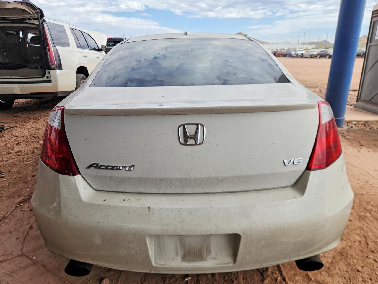 2010 Honda Accord Exl Белый vin: 1HGCS2B81AA006716