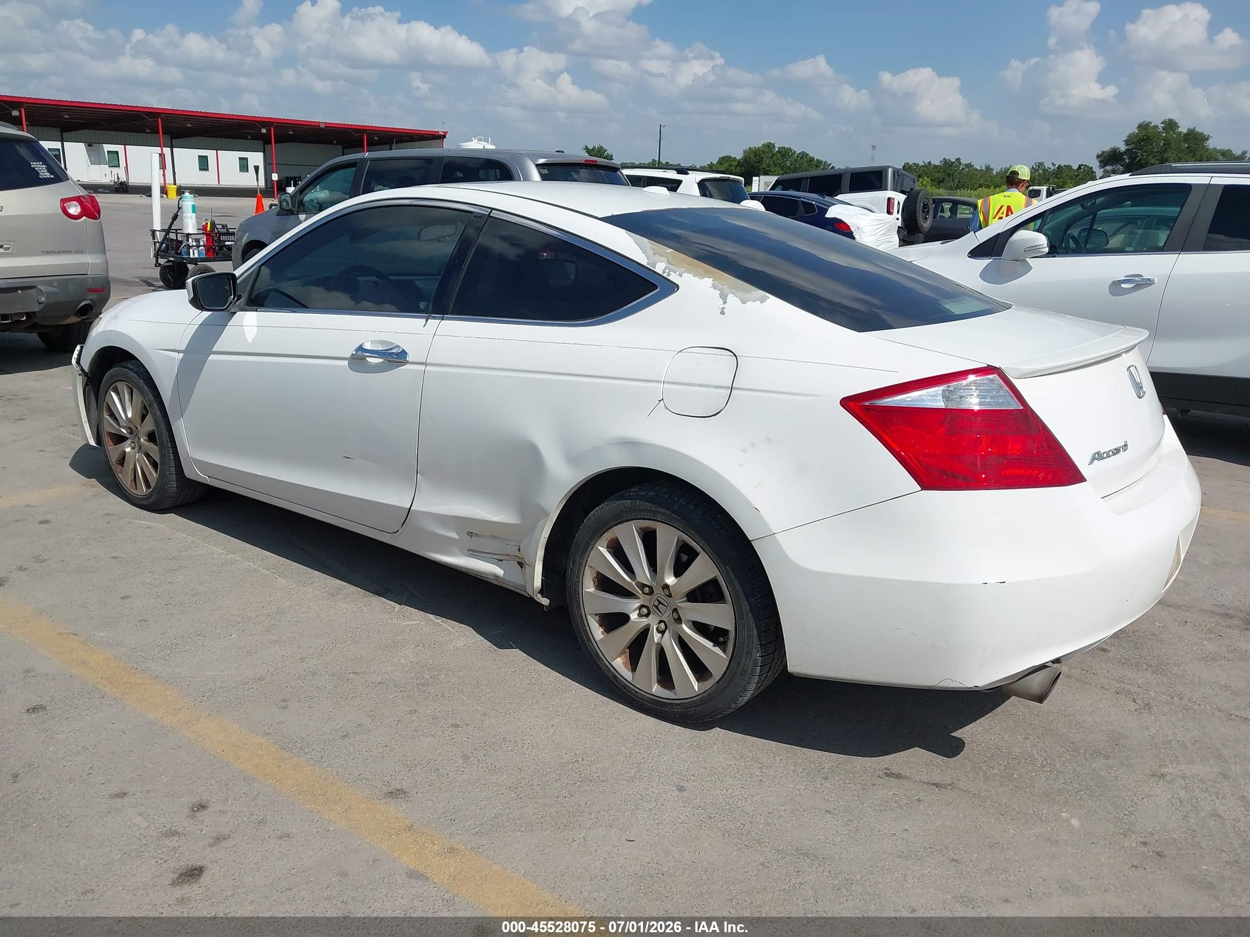 2010 Honda Accord 3.5 Ex-l White vin: 1HGCS2B82AA008362
