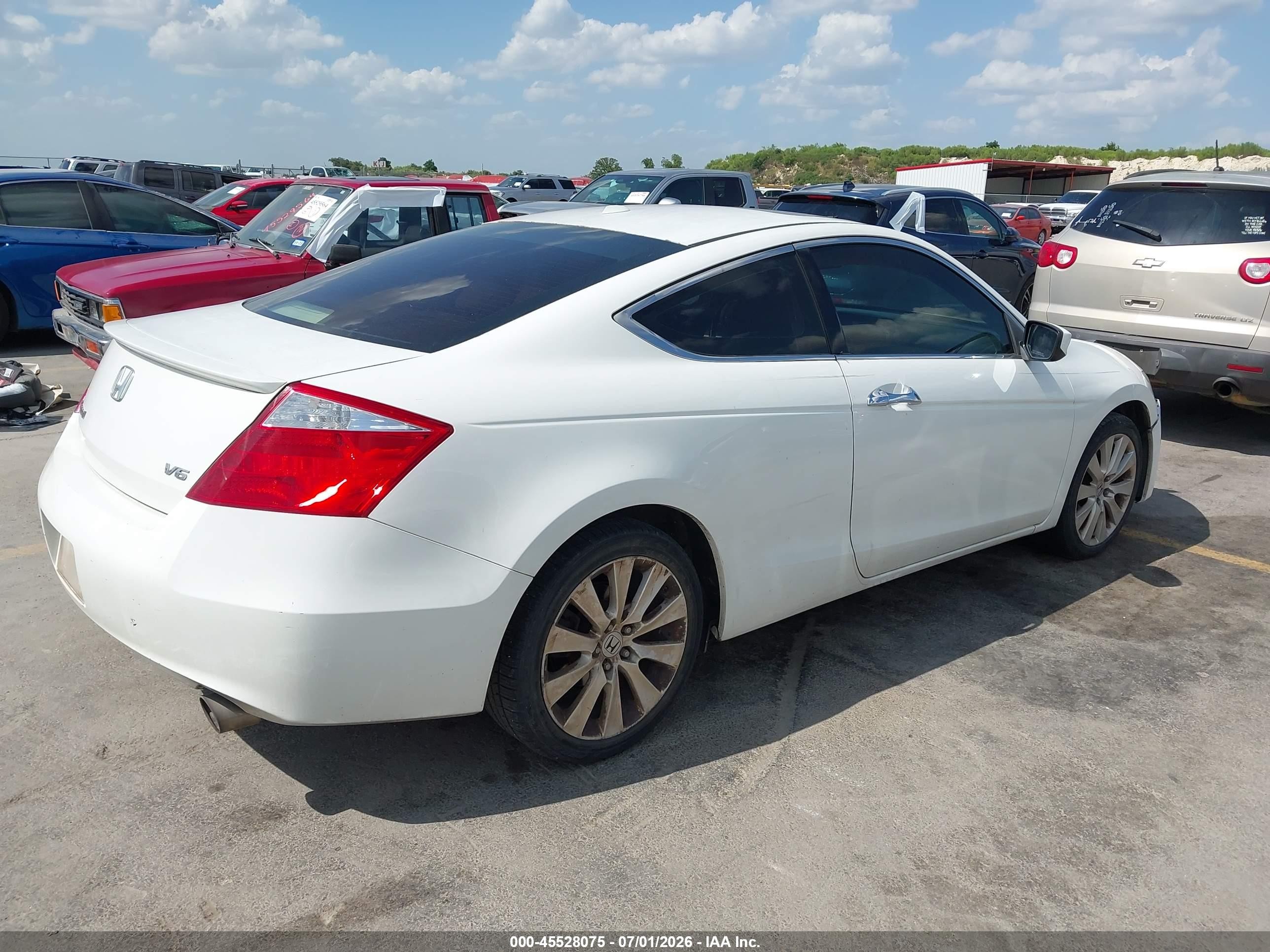 2010 Honda Accord 3.5 Ex-l White vin: 1HGCS2B82AA008362