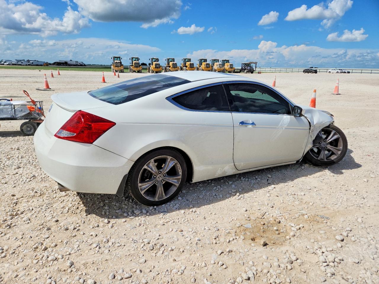 2012 Honda Accord Exl White vin: 1HGCS2B82CA011412